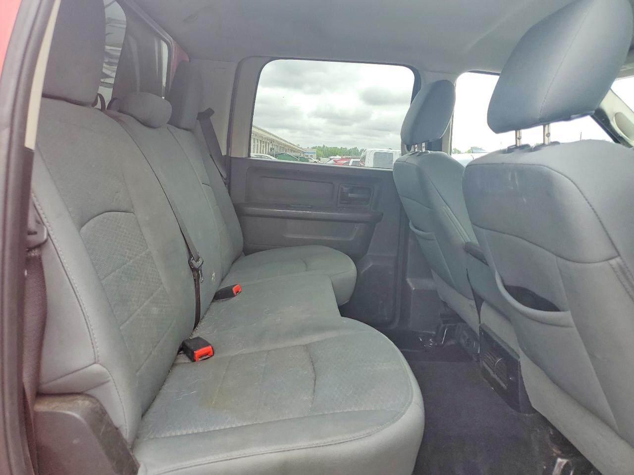 2014 Ram 2500 St Red vin: 3C6TR5HT4EG134955