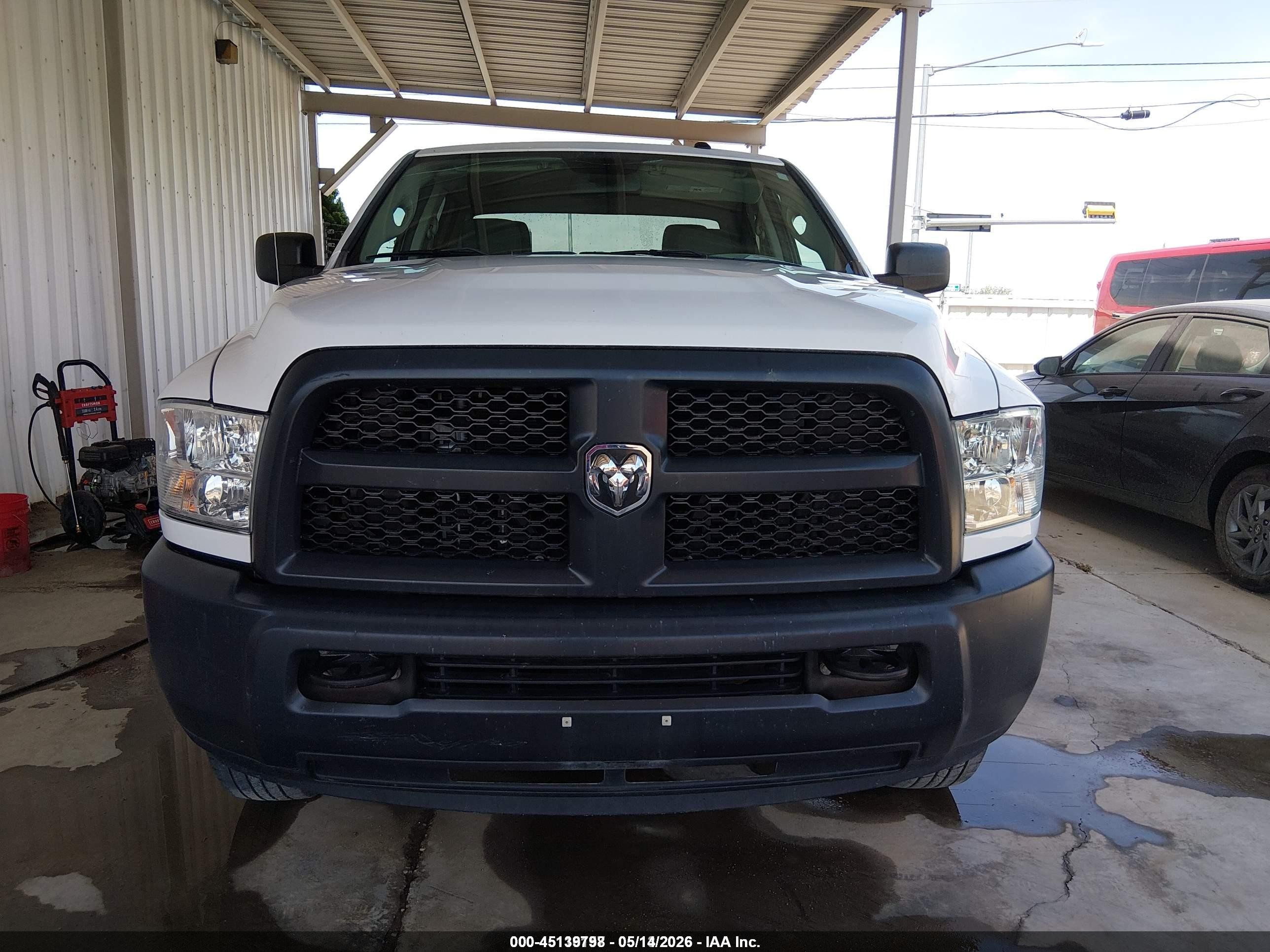 2016 Ram 2500 Tradesman White vin: 3C6TR5HT4GG323267
