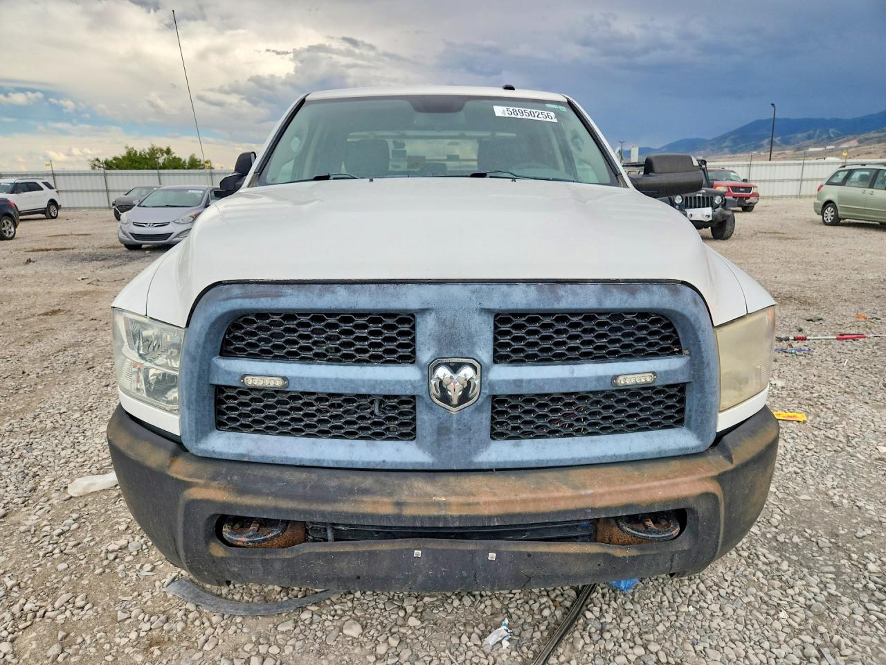 2014 Ram 2500 St White vin: 3C6TR5HT5EG120952