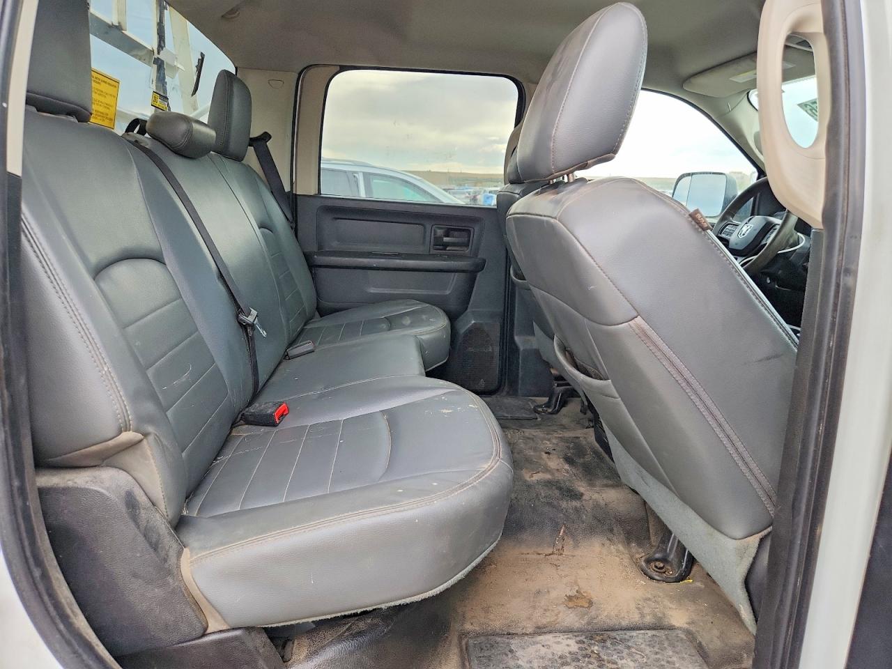 2014 Ram 2500 St White vin: 3C6TR5HT5EG120952