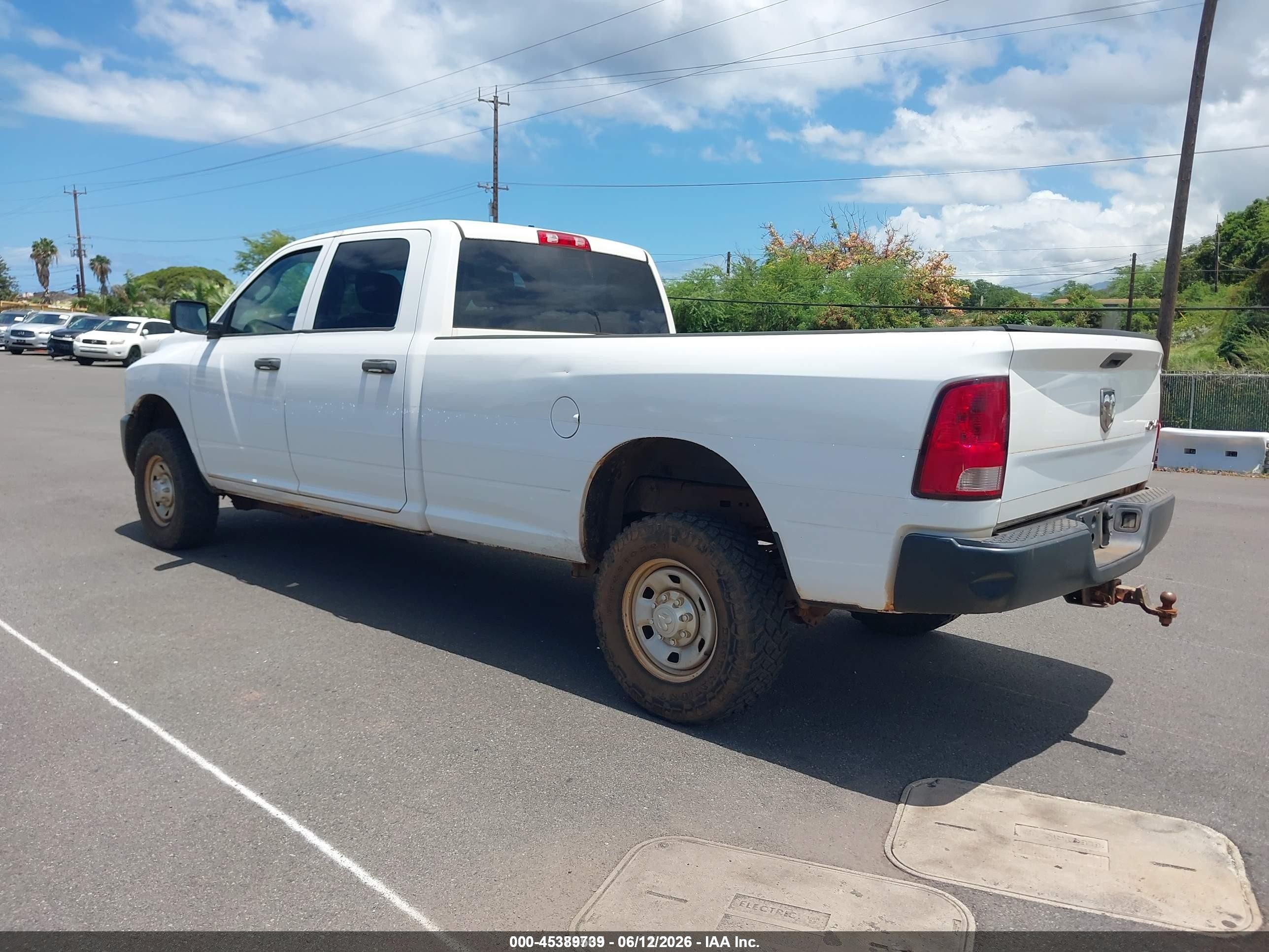 2014 Ram 2500 Tradesman White vin: 3C6TR5HT5EG269345
