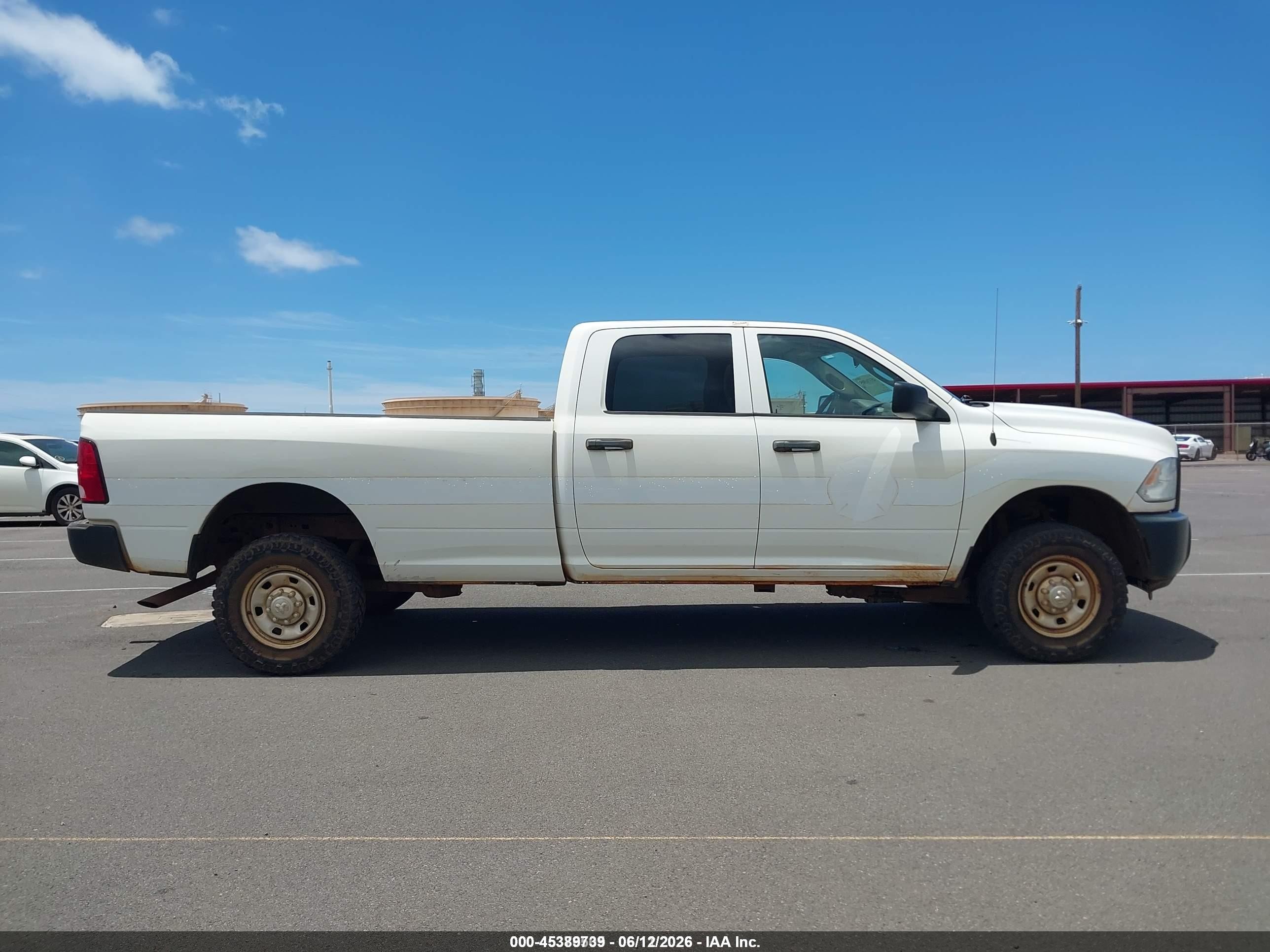 2014 Ram 2500 Tradesman White vin: 3C6TR5HT5EG269345