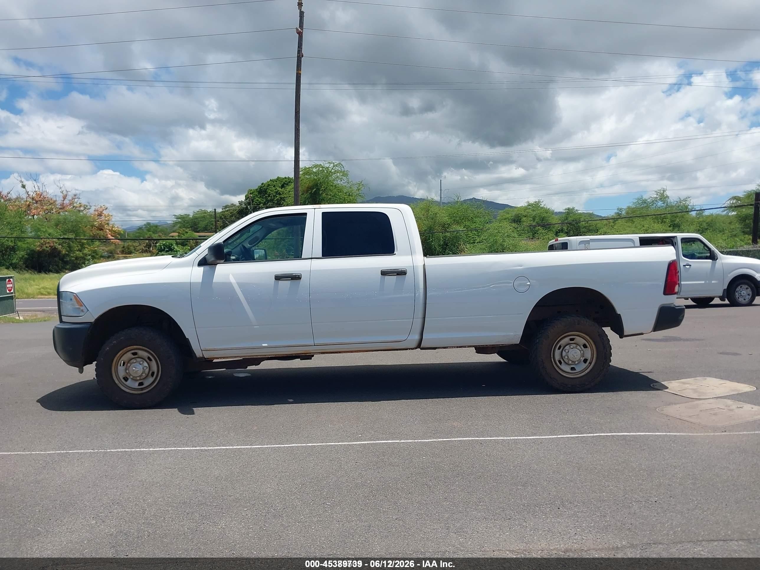 2014 Ram 2500 Tradesman White vin: 3C6TR5HT5EG269345