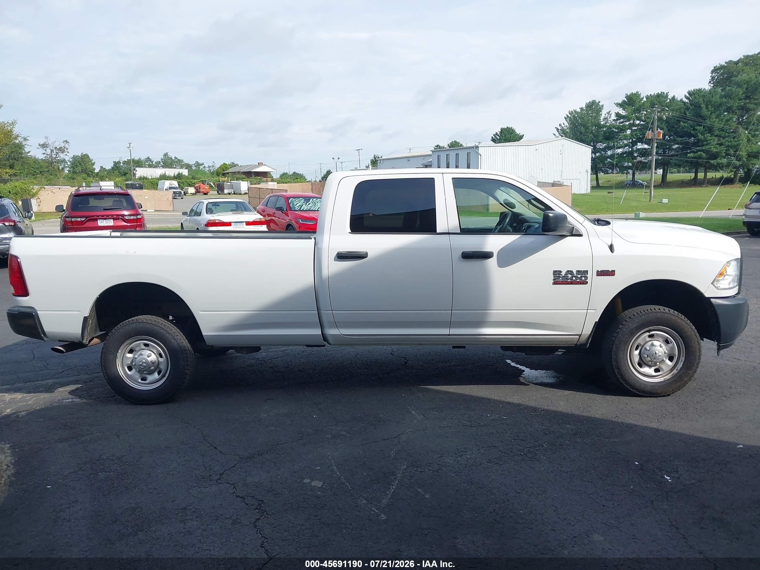 2015 Ram 2500 Tradesman White vin: 3C6TR5HT6FG507186