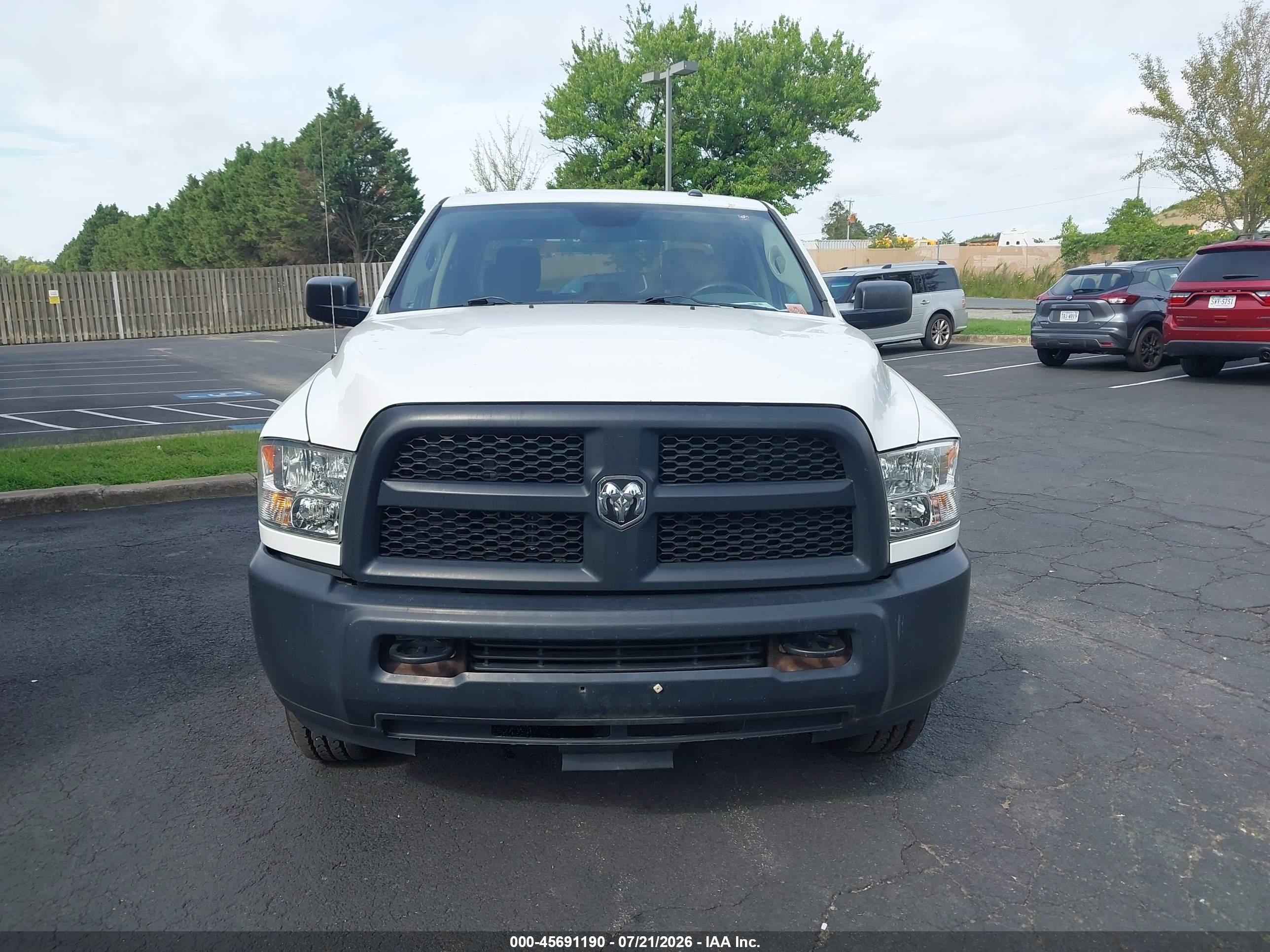 2015 Ram 2500 Tradesman White vin: 3C6TR5HT6FG507186