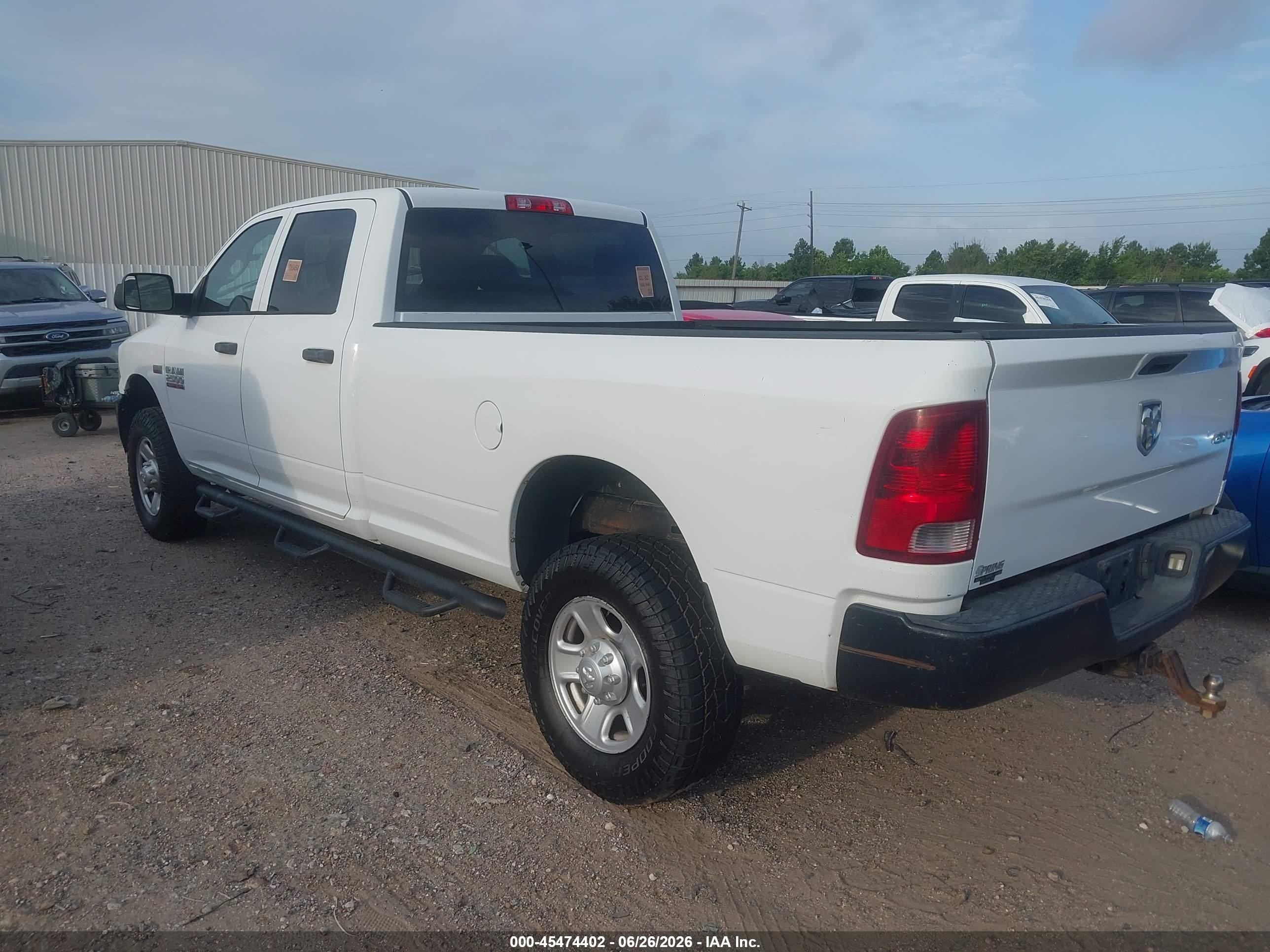 2015 Ram 2500 Tradesman White vin: 3C6TR5HT7FG689285