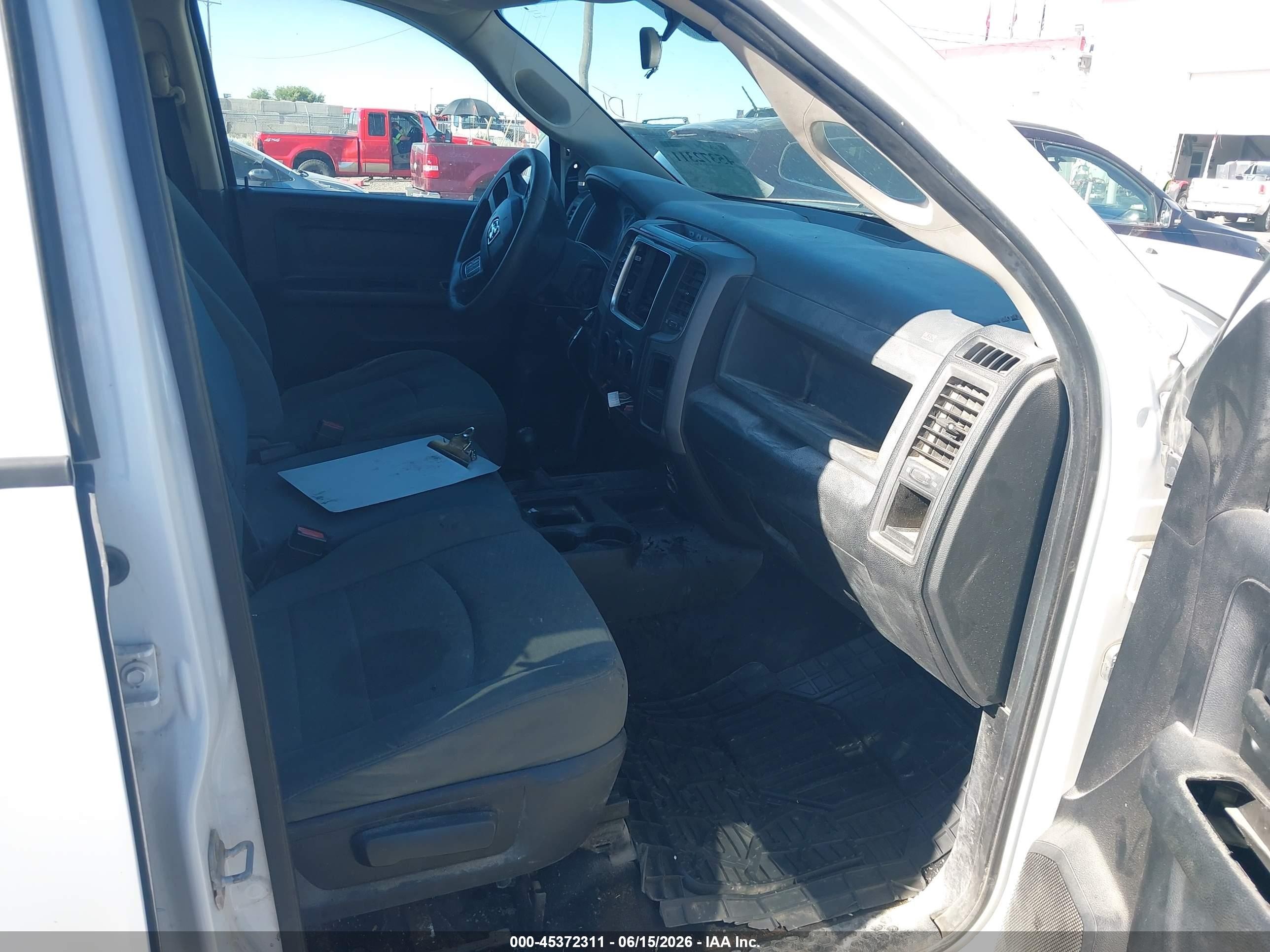 2013 Ram 2500 Tradesman Белый vin: 3C6TR5HT9DG530510
