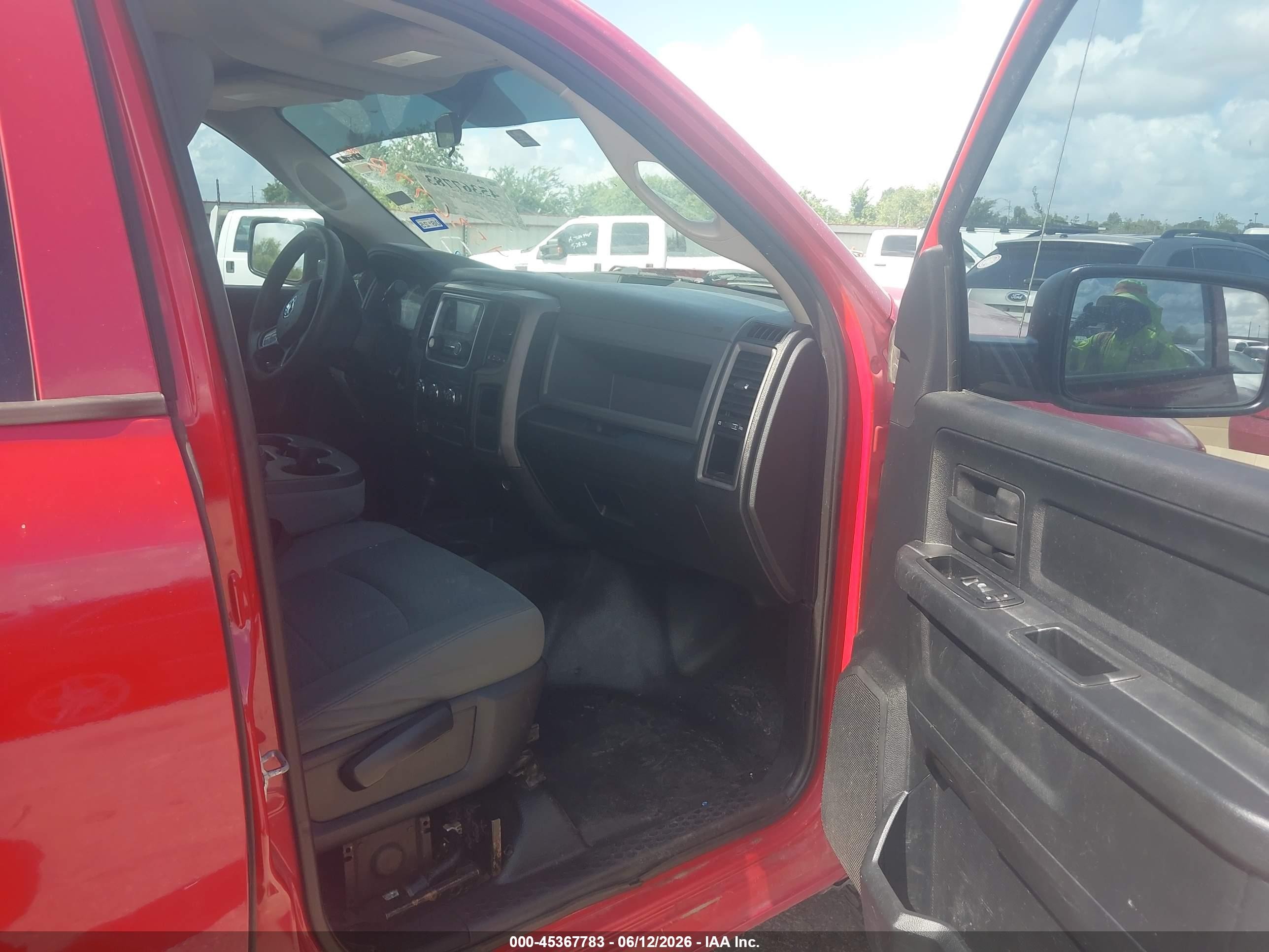 2014 Ram 2500 Tradesman Красный vin: 3C6TR5HTXEG233926