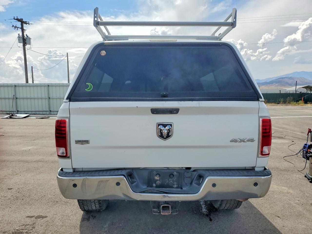 2013 Ram 2500 Laramie White vin: 3C6TR5KT5DG592253