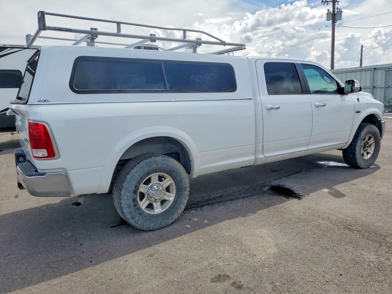 2013 Ram 2500 Laramie White vin: 3C6TR5KT5DG592253
