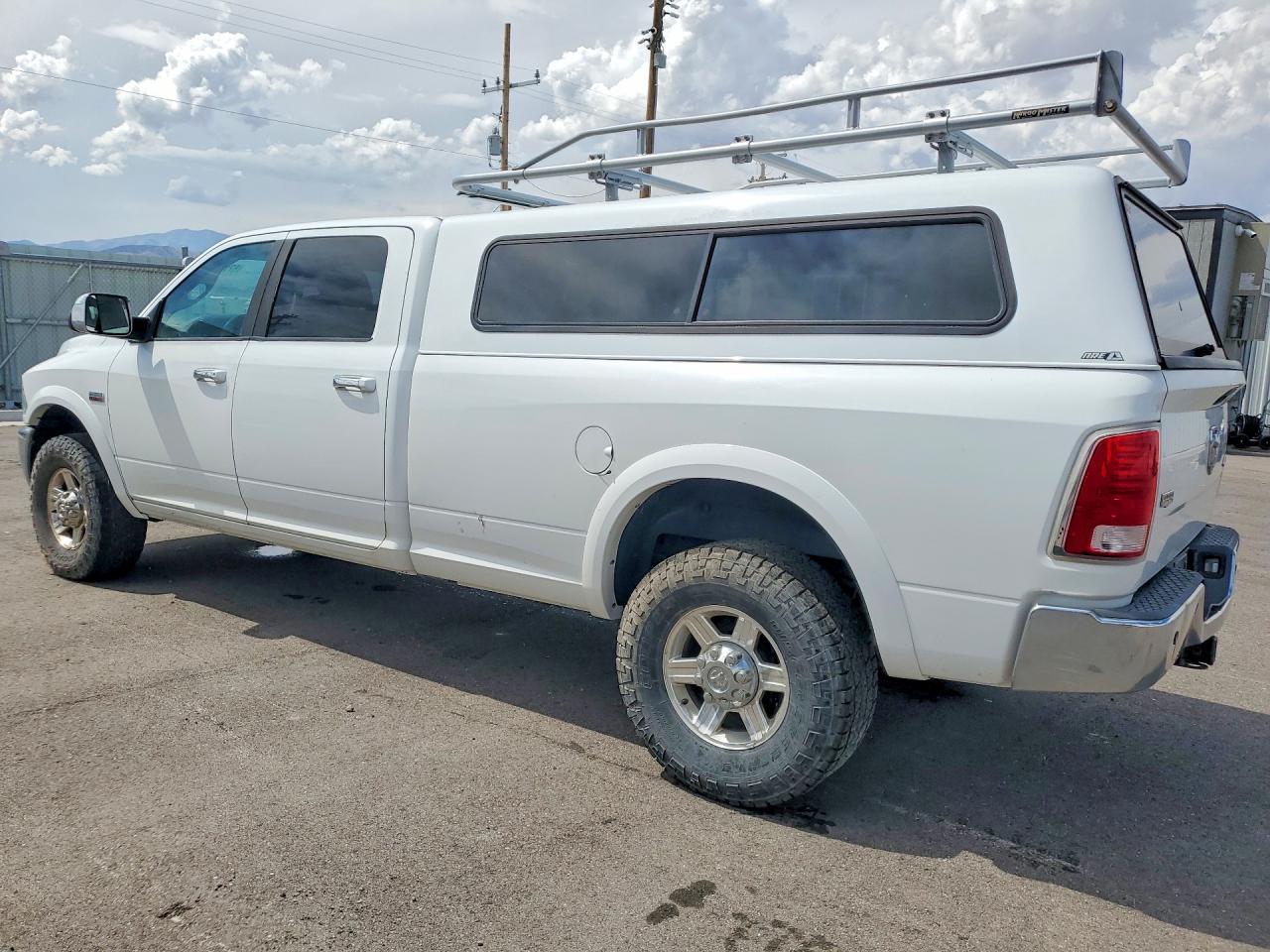 2013 Ram 2500 Laramie White vin: 3C6TR5KT5DG592253