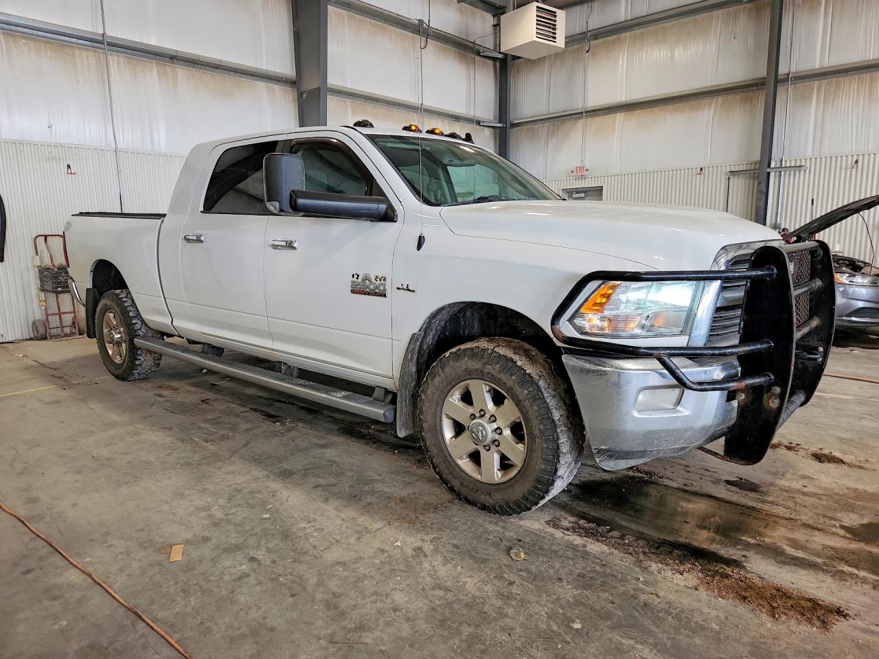 2015 Ram 2500 Slt Белый vin: 3C6TR5MT8FG569341