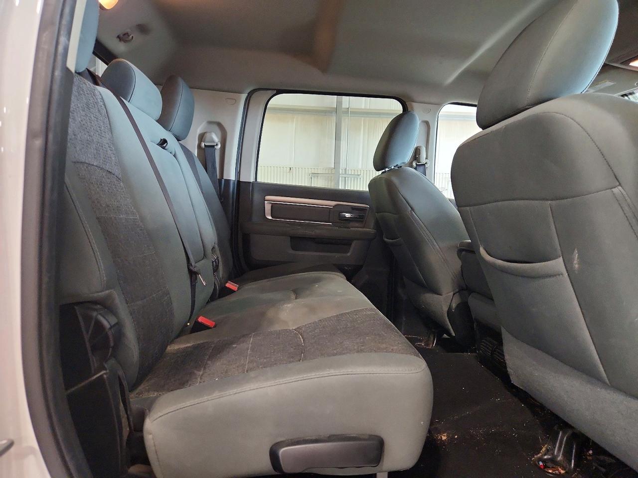2015 Ram 2500 Slt Белый vin: 3C6TR5MT8FG569341