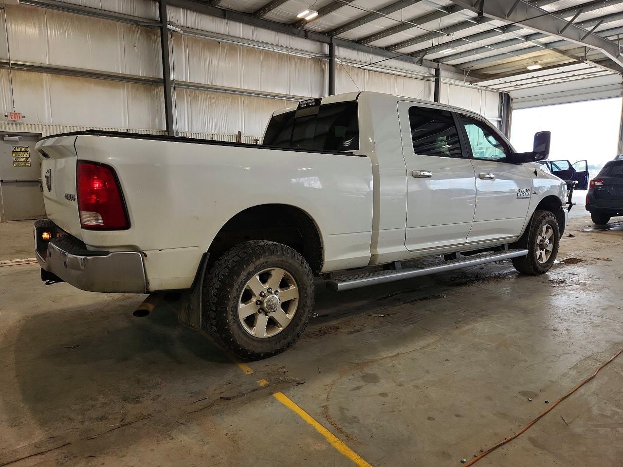 2015 Ram 2500 Slt Белый vin: 3C6TR5MT8FG569341