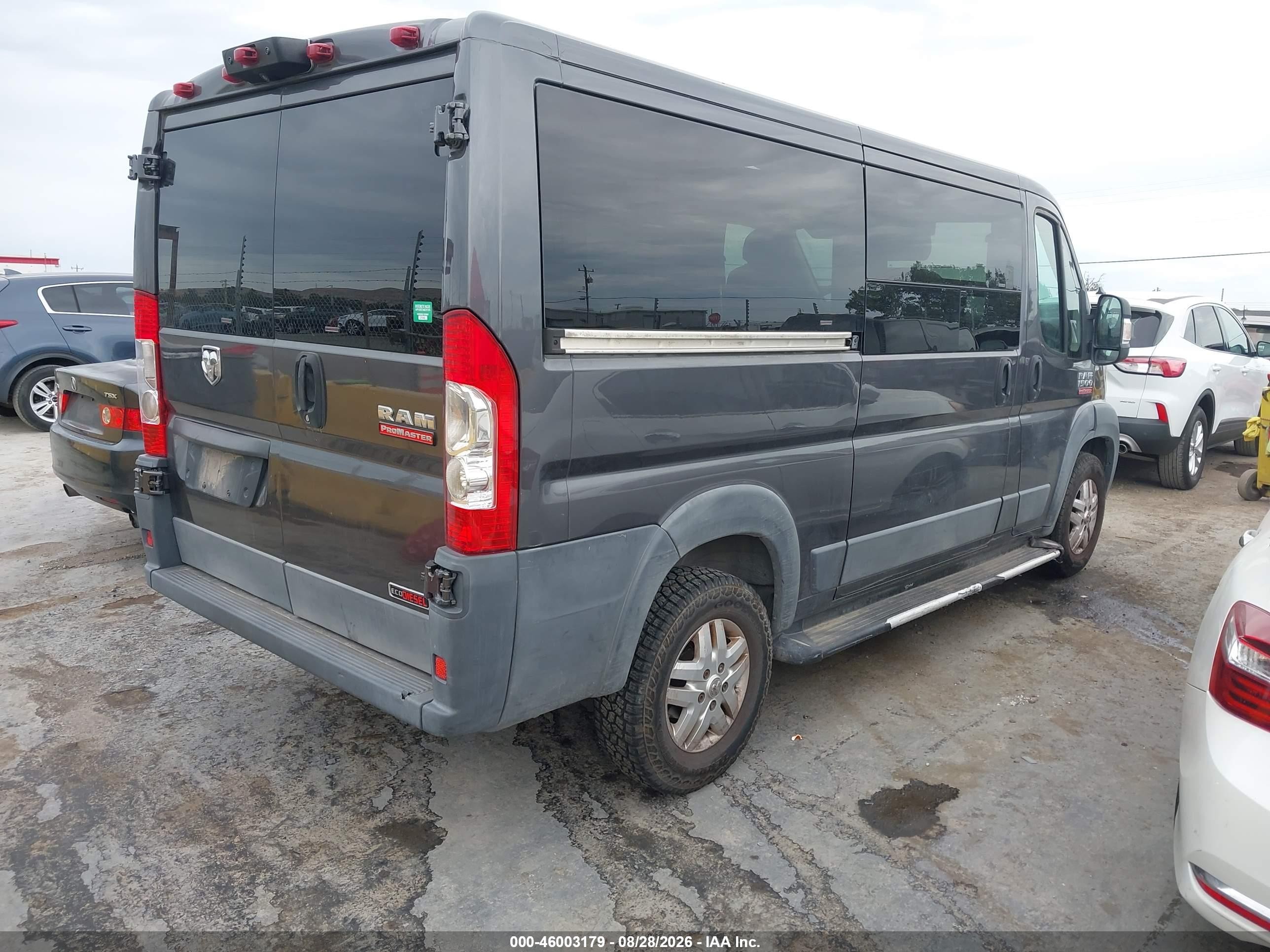 2015 Ram Promaster 1500 Low Roof Черный vin: 3C6TRVAD6FE508384