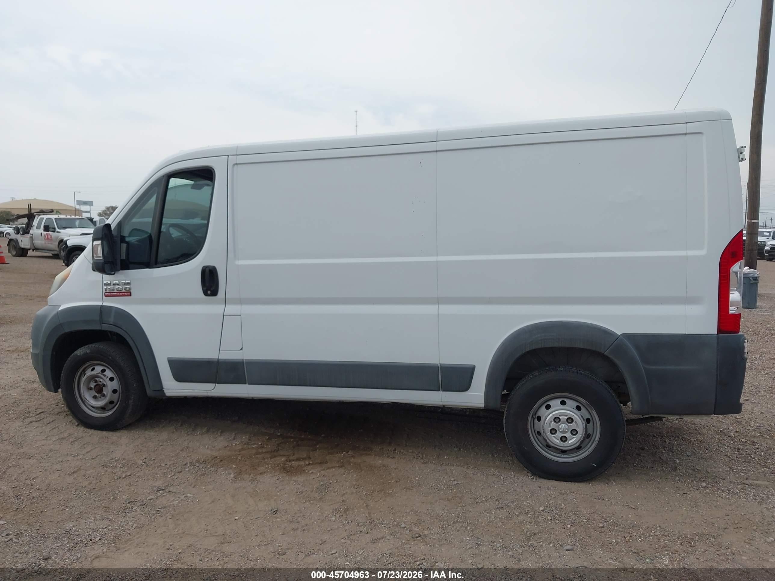 2014 Ram Promaster 1500 Low Roof White vin: 3C6TRVAG1EE107639