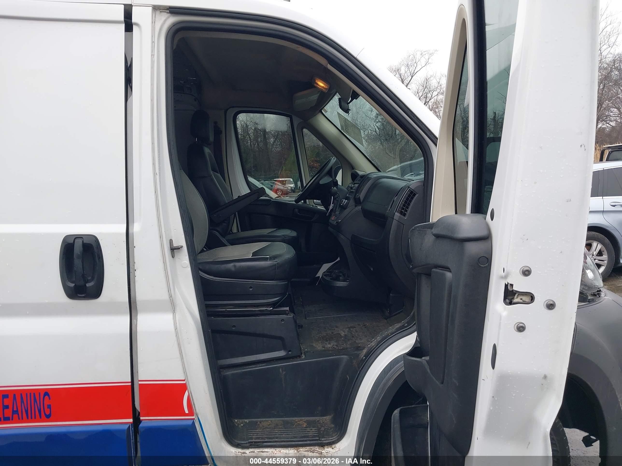 2015 Ram Promaster 1500 Low Roof White vin: 3C6TRVAG2FE510062