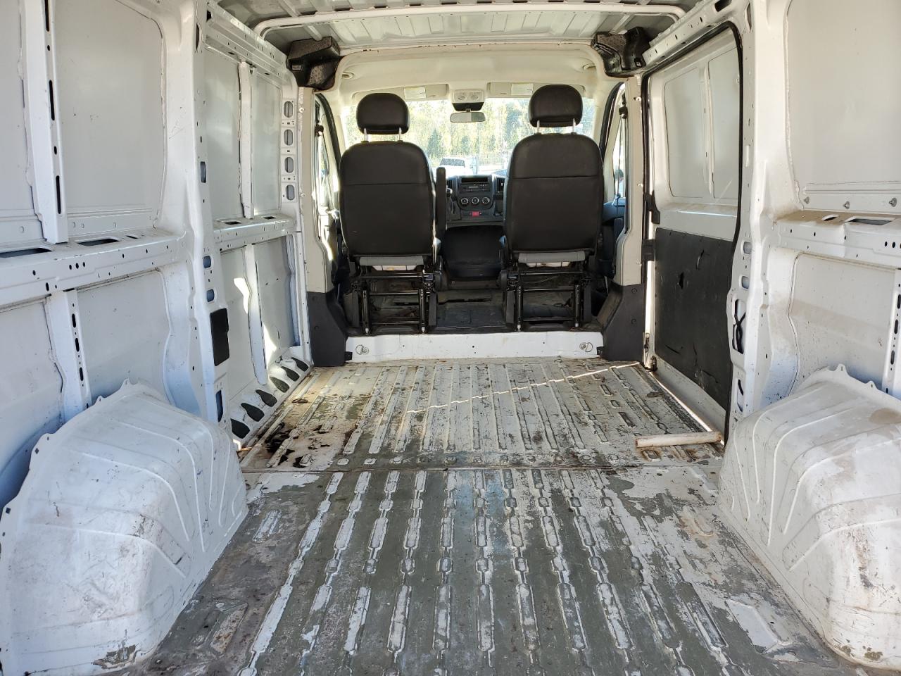 2015 Ram Promaster 1500 1500 Standard White vin: 3C6TRVAG2FE512166