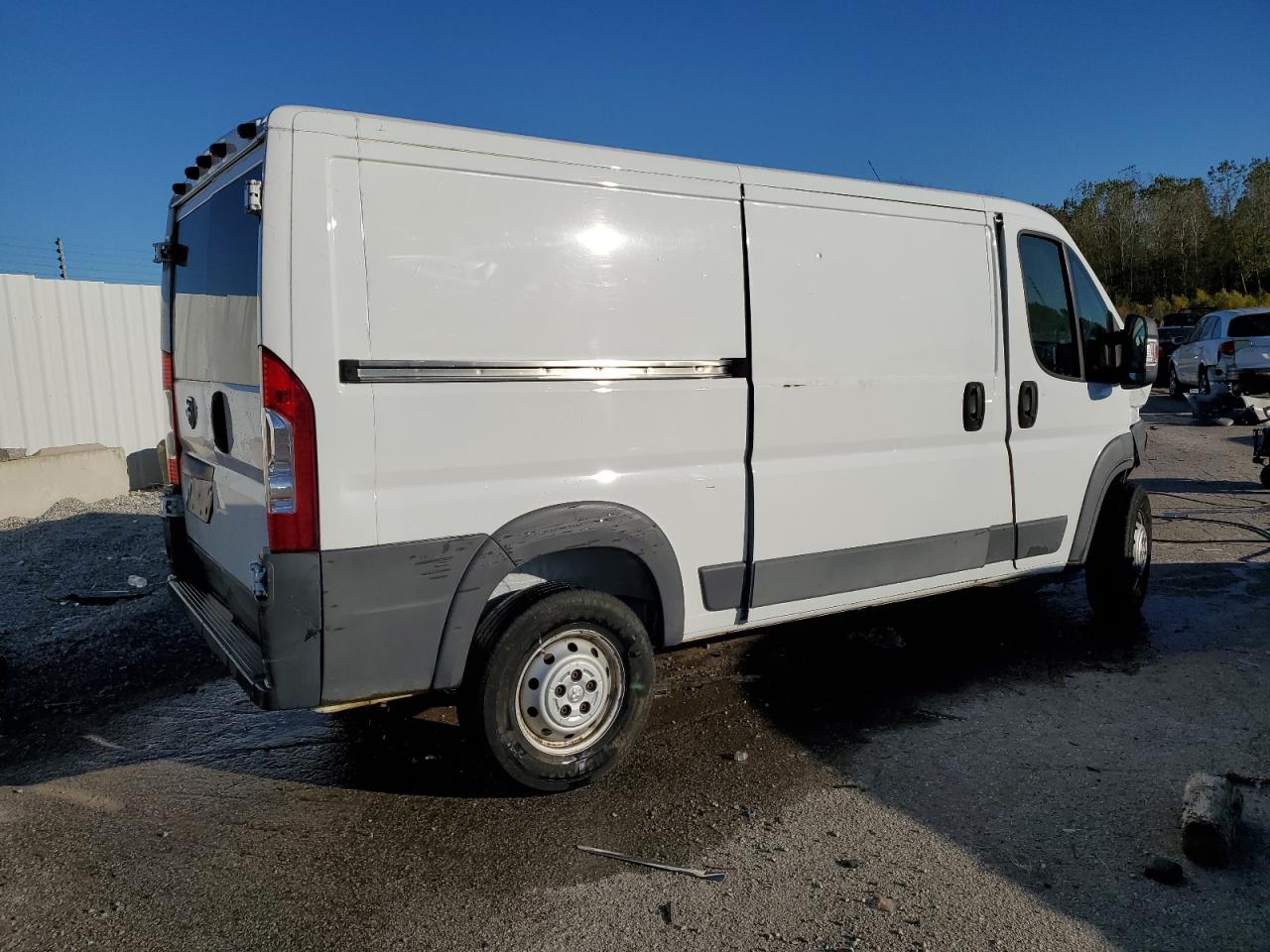 2015 Ram Promaster 1500 1500 Standard White vin: 3C6TRVAG2FE512166