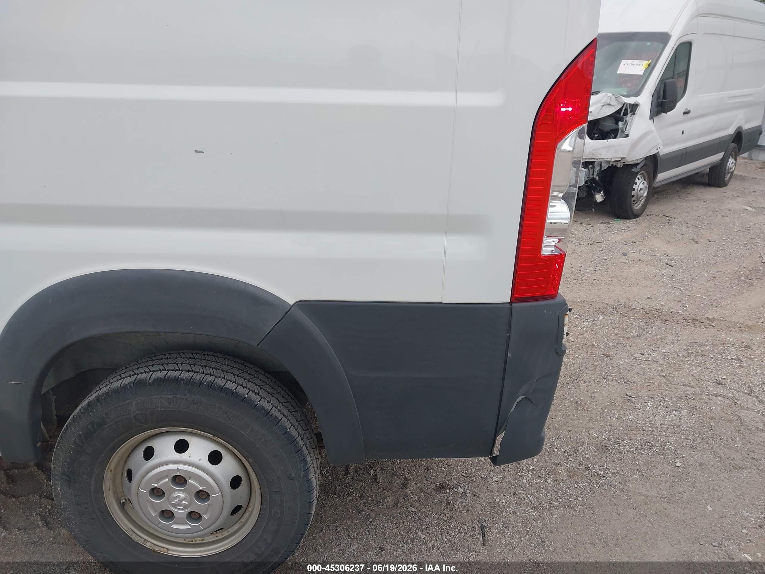 2014 Ram Promaster 1500 Low Roof White vin: 3C6TRVAG4EE100796