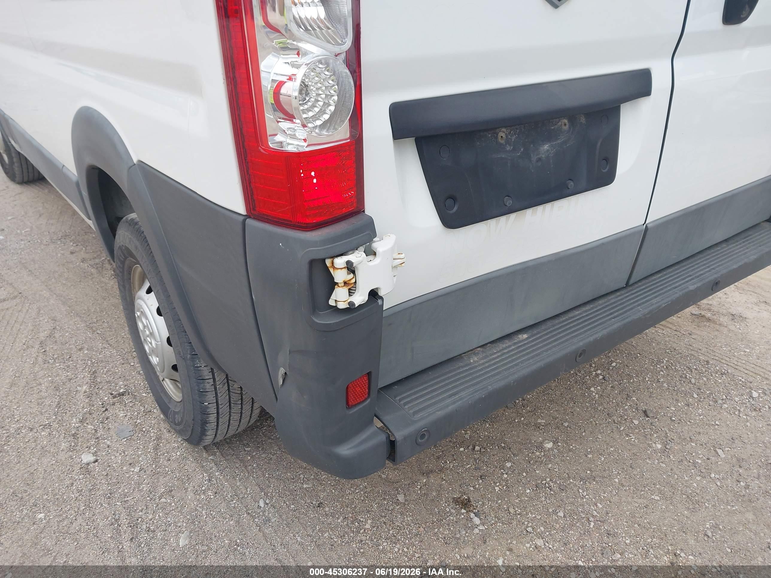 2014 Ram Promaster 1500 Low Roof White vin: 3C6TRVAG4EE100796