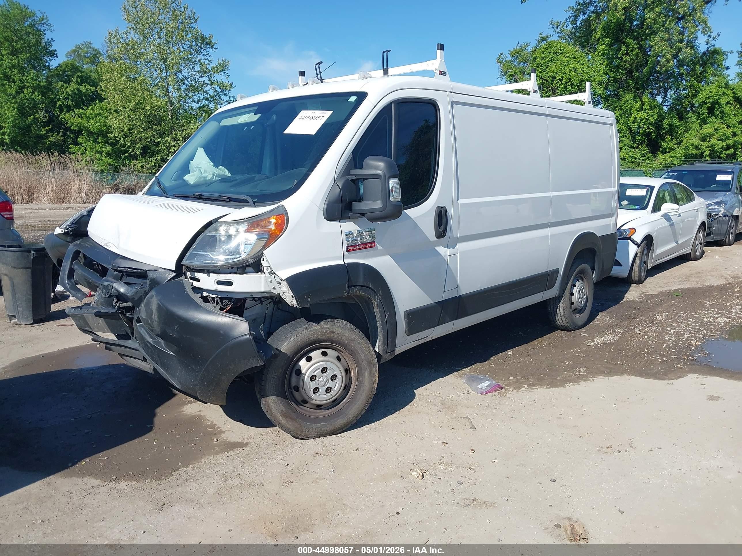 2015 Ram Promaster 1500 Low Roof White vin: 3C6TRVAG6FE502353