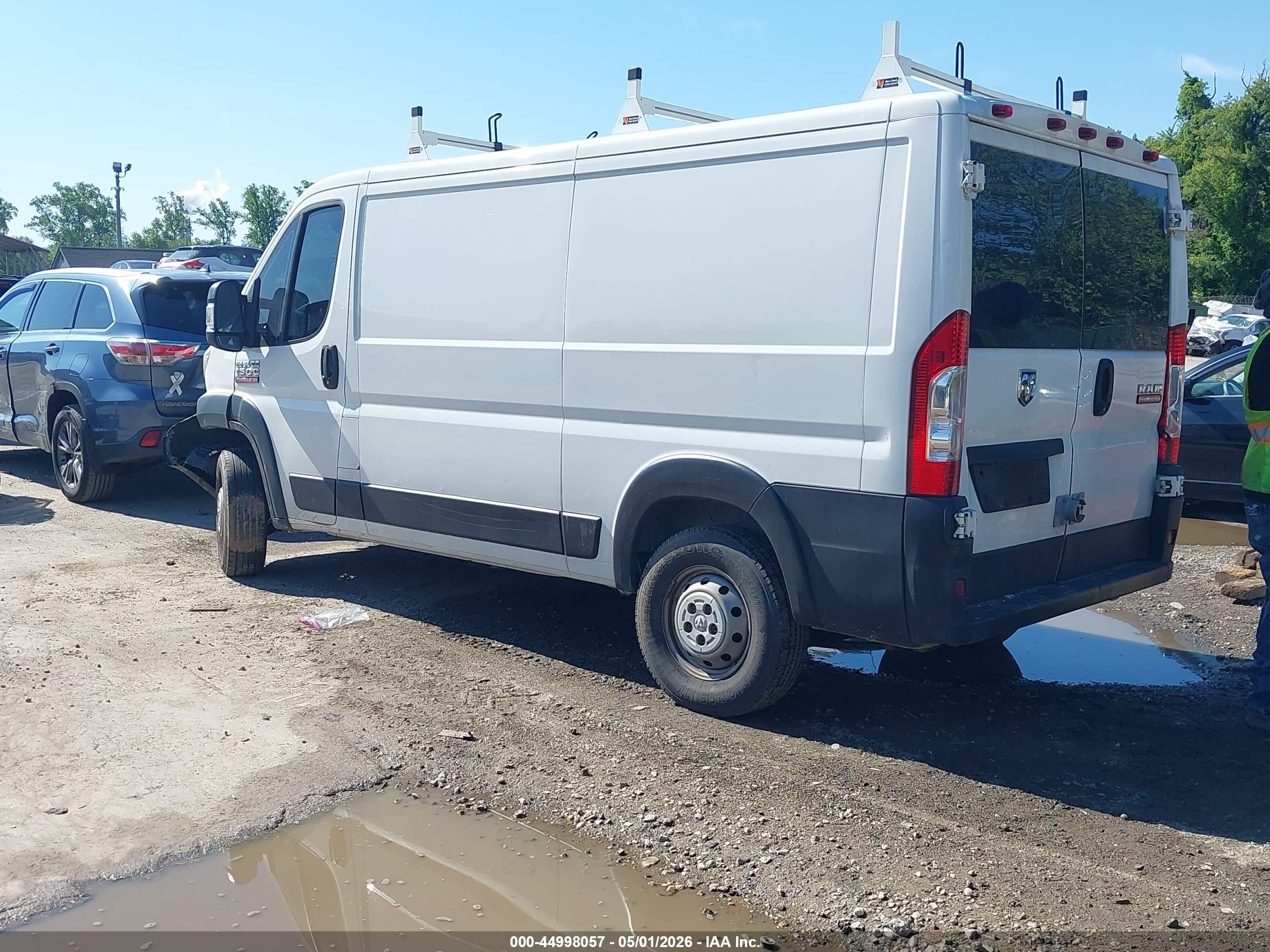 2015 Ram Promaster 1500 Low Roof White vin: 3C6TRVAG6FE502353