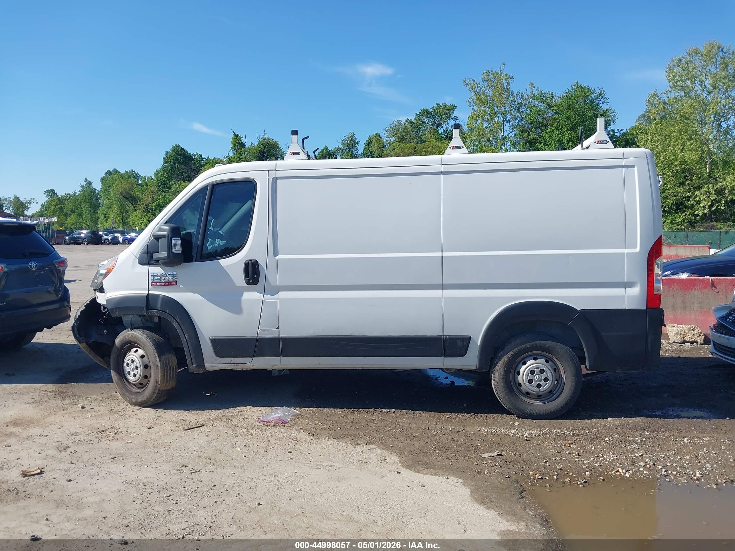 2015 Ram Promaster 1500 Low Roof White vin: 3C6TRVAG6FE502353