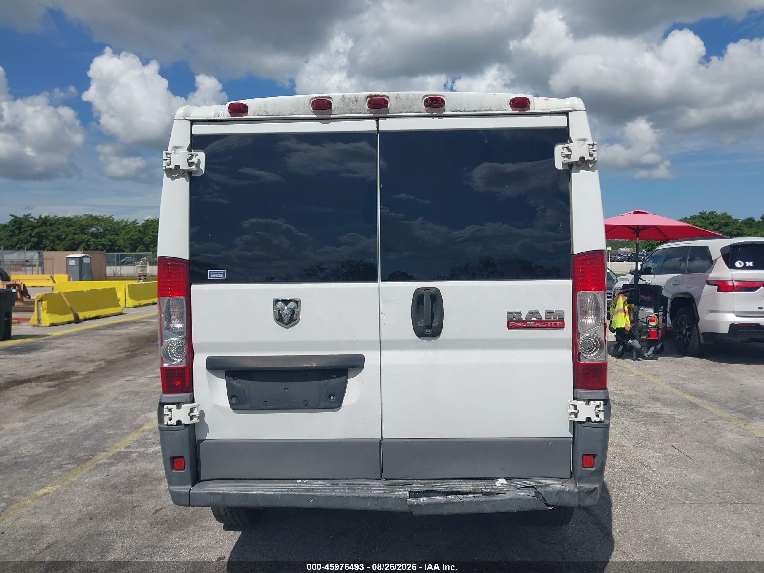 2015 Ram Promaster 1500 Low Roof White vin: 3C6TRVAG7FE503561