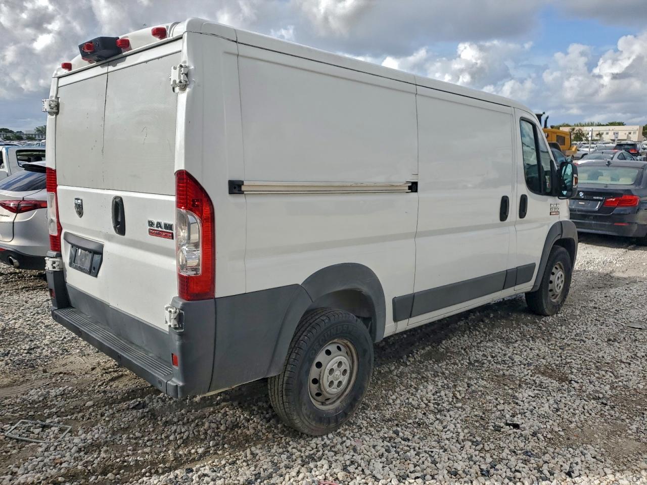 2014 Ram Promaster 1500 1500 Standard White vin: 3C6TRVAG9EE108635