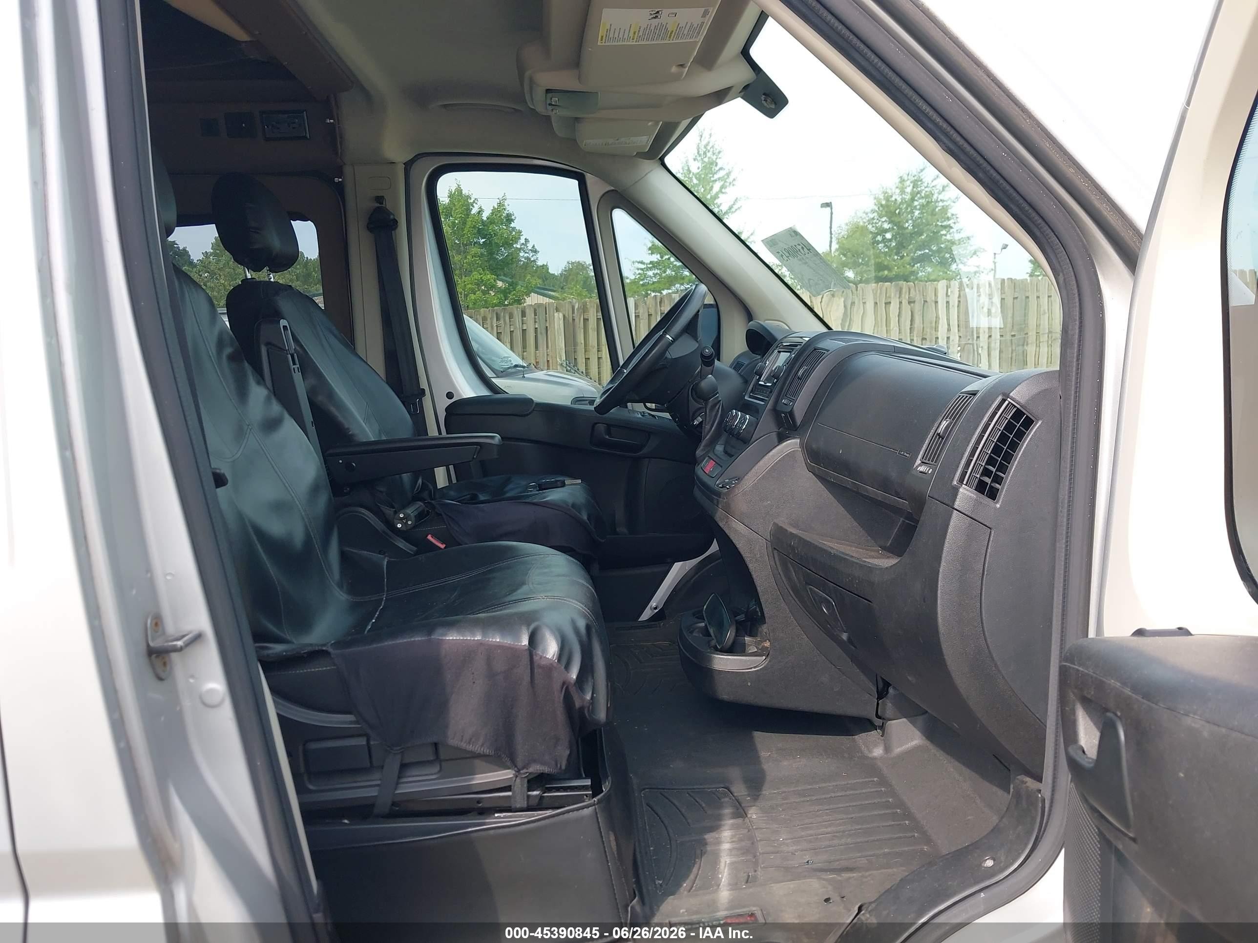 2014 Ram Promaster 1500 Low Roof Silver vin: 3C6TRVAG9EE121529