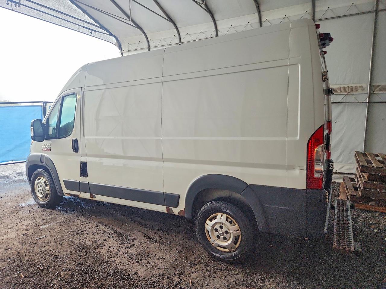 2014 Ram Promaster 1500 1500 High Белый vin: 3C6TRVBG2EE101668