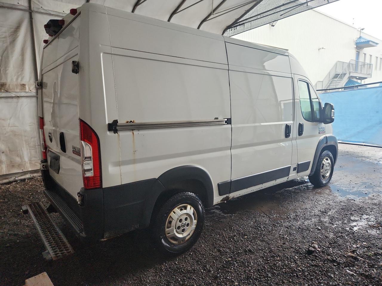 2014 Ram Promaster 1500 1500 High Белый vin: 3C6TRVBG2EE101668 Damage: Right Side Panel, Rust, 8 To 9 Inches