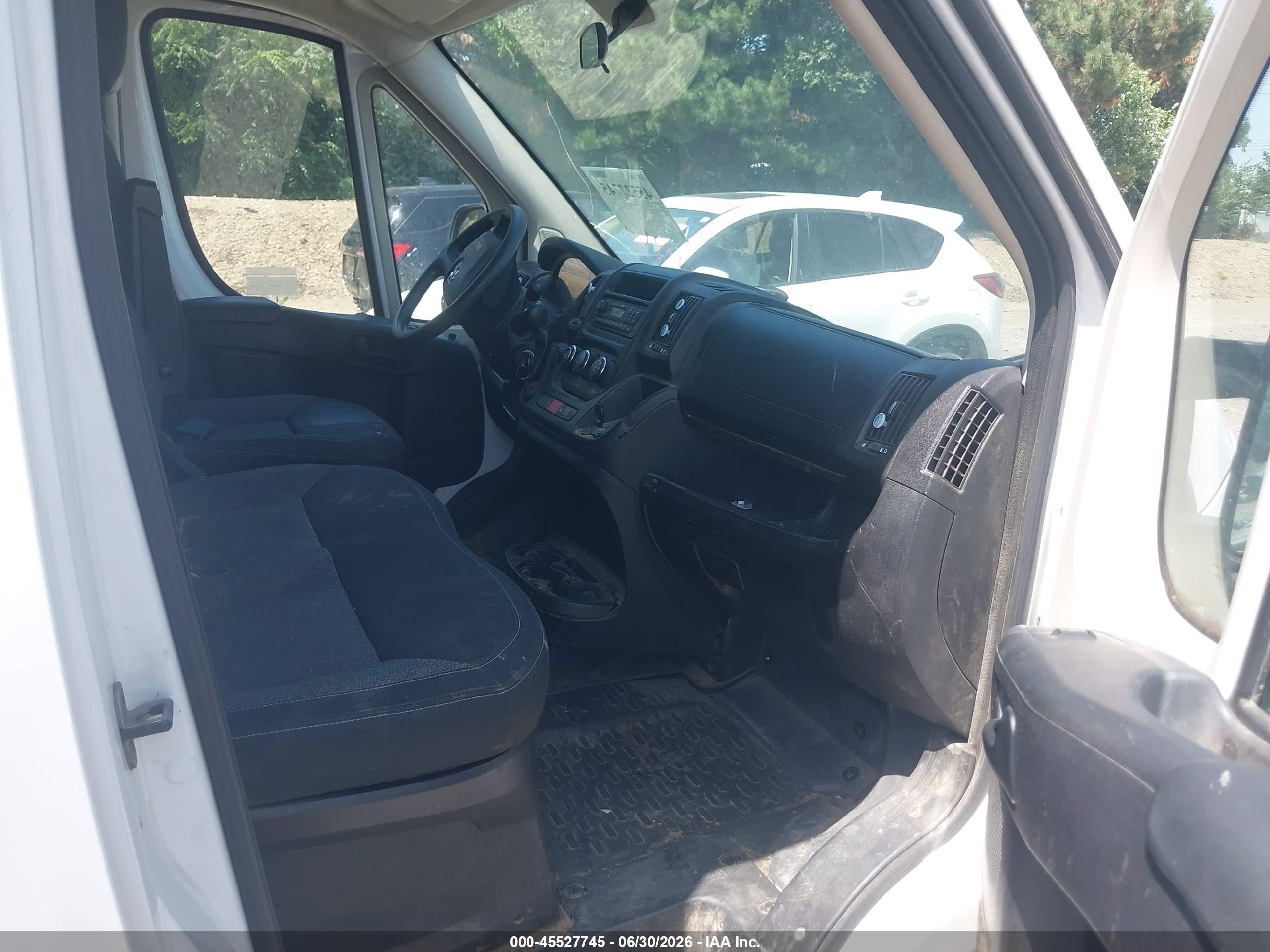 2014 Ram Promaster 1500   Белый vin: 3C6TRVBG2EE104196