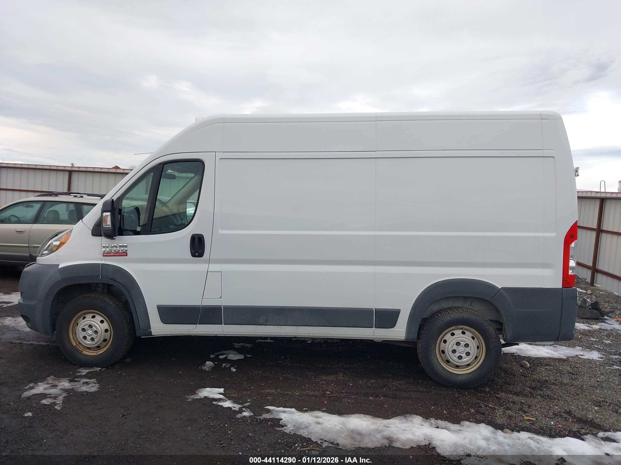 2015 Ram Promaster 1500   Белый vin: 3C6TRVBG8FE501400