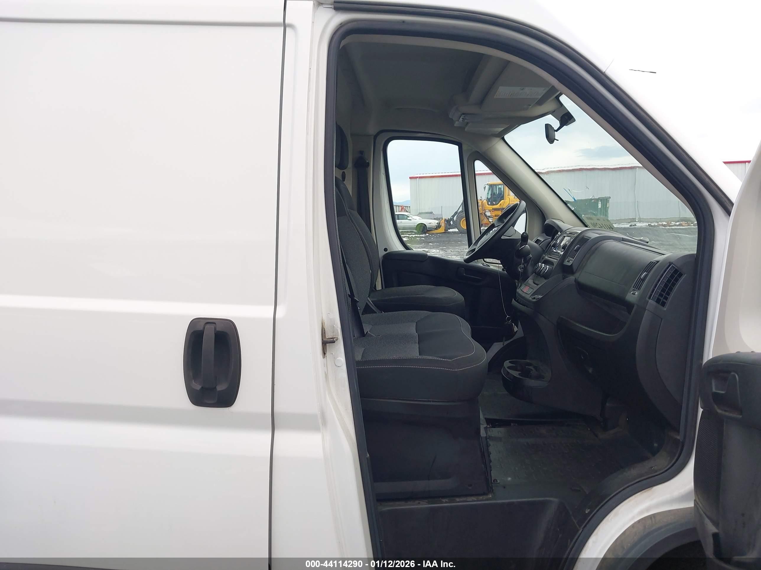 2015 Ram Promaster 1500   Белый vin: 3C6TRVBG8FE501400