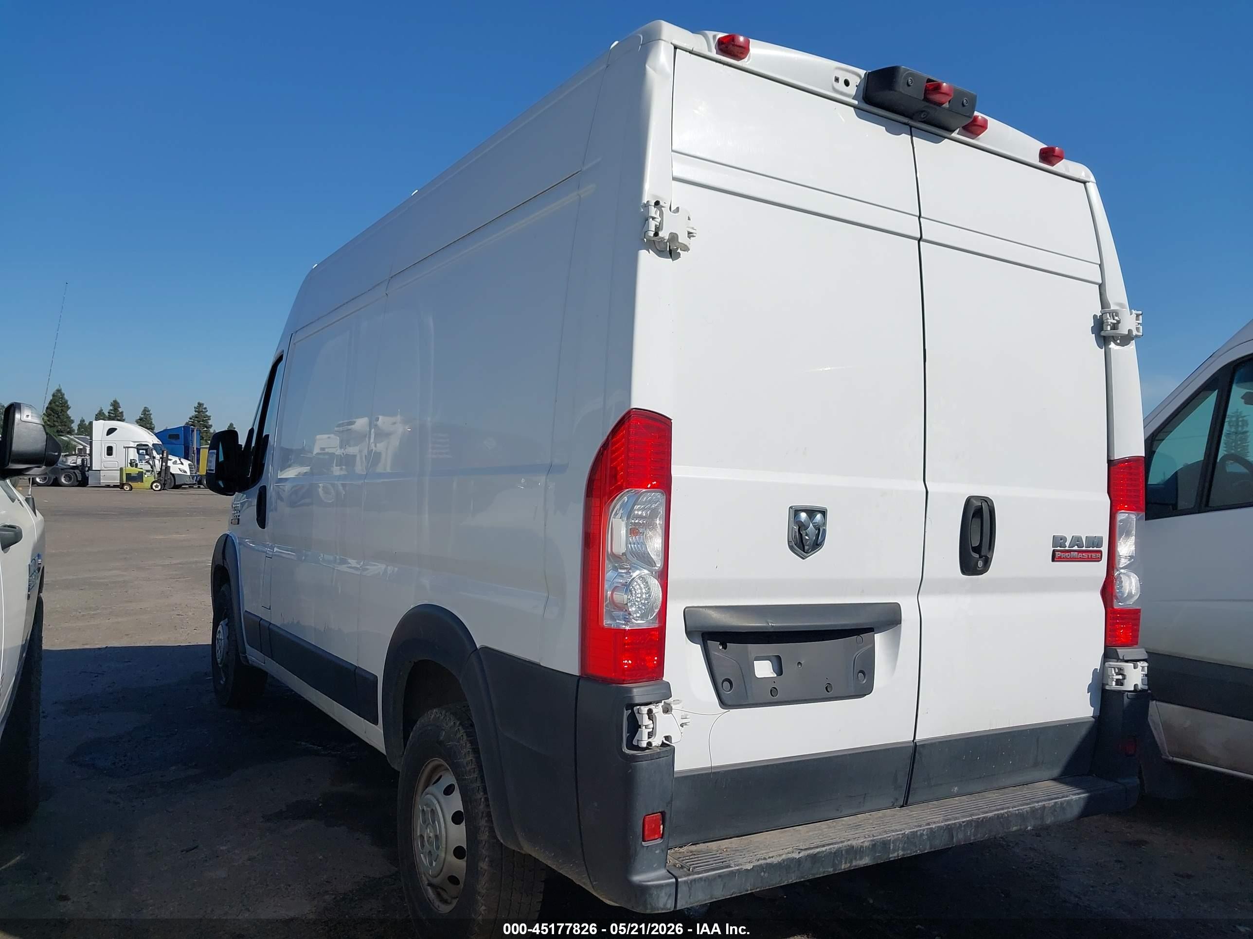 2020 Ram Promaster 1500 High Roof 136 Wb White vin: 3C6TRVBGXLE111197