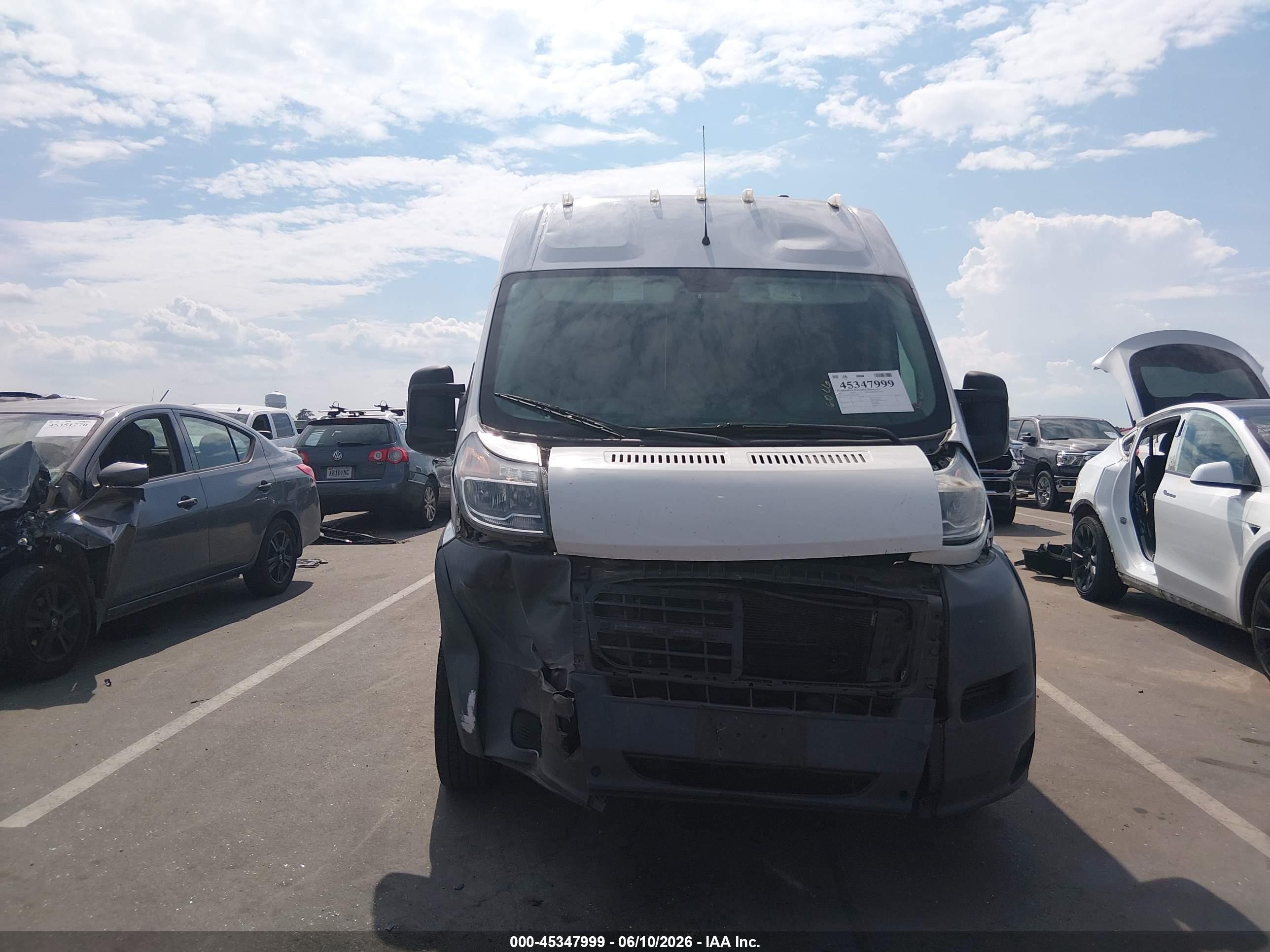 2014 Ram Promaster 2500 High Roof Белый vin: 3C6TRVCG4EE123198