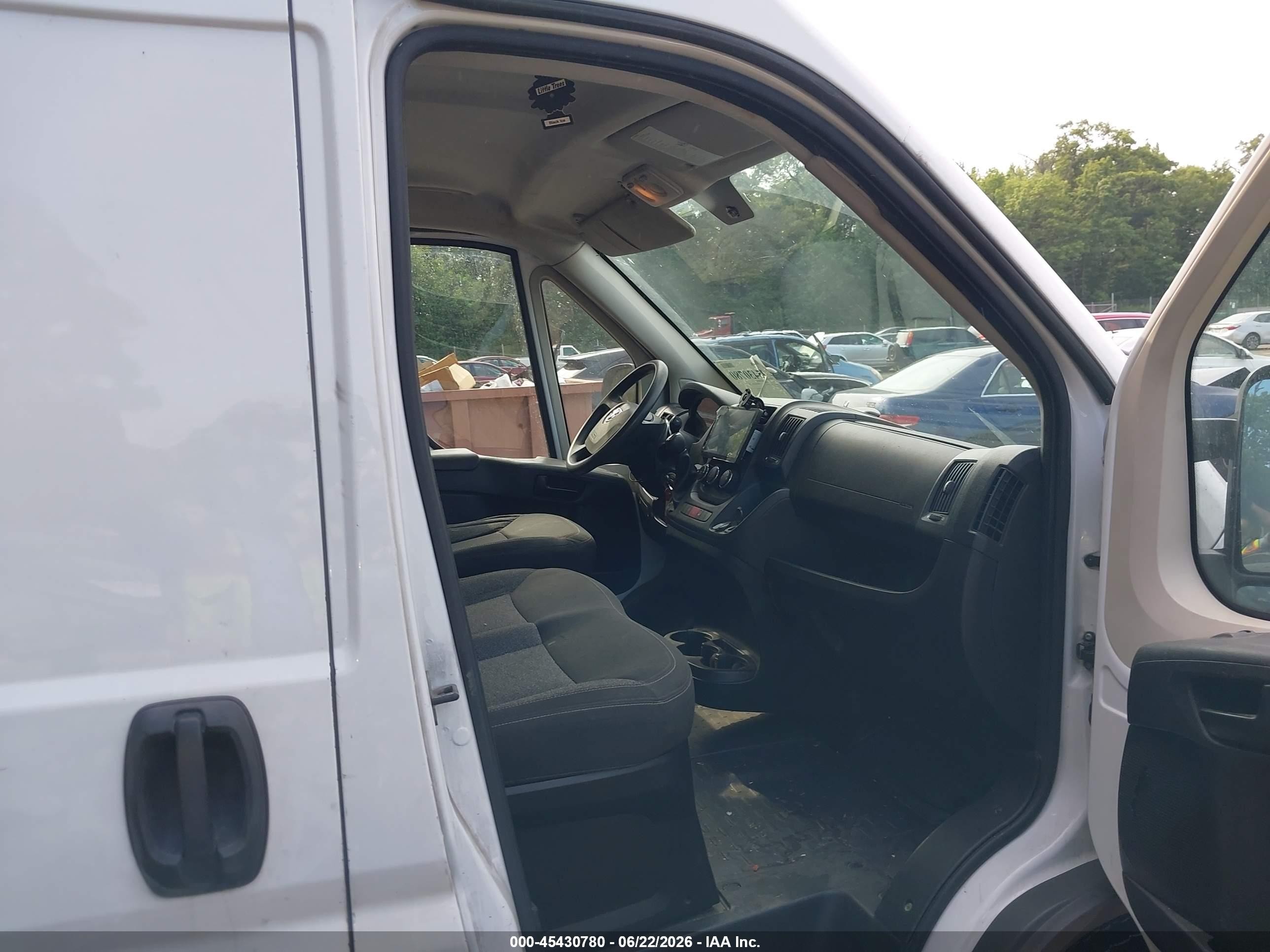 2014 Ram Promaster 2500 High Roof White vin: 3C6TRVCG6EE101249