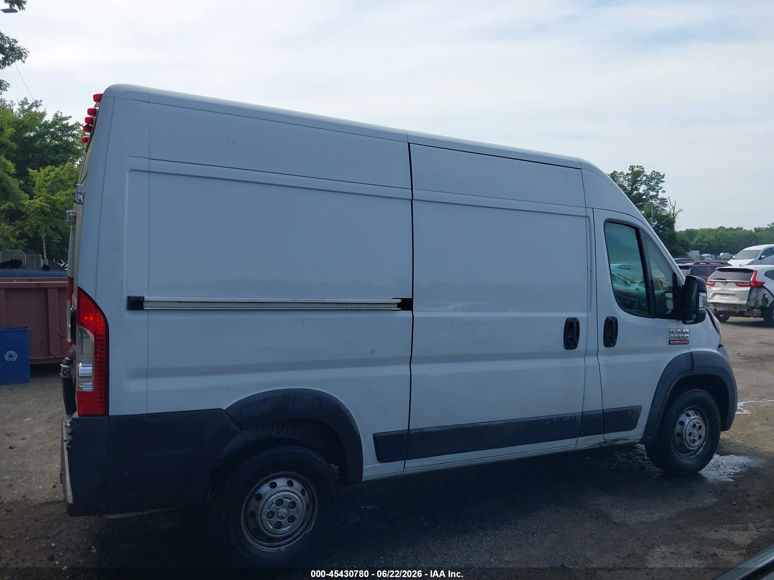 2014 Ram Promaster 2500 High Roof White vin: 3C6TRVCG6EE101249