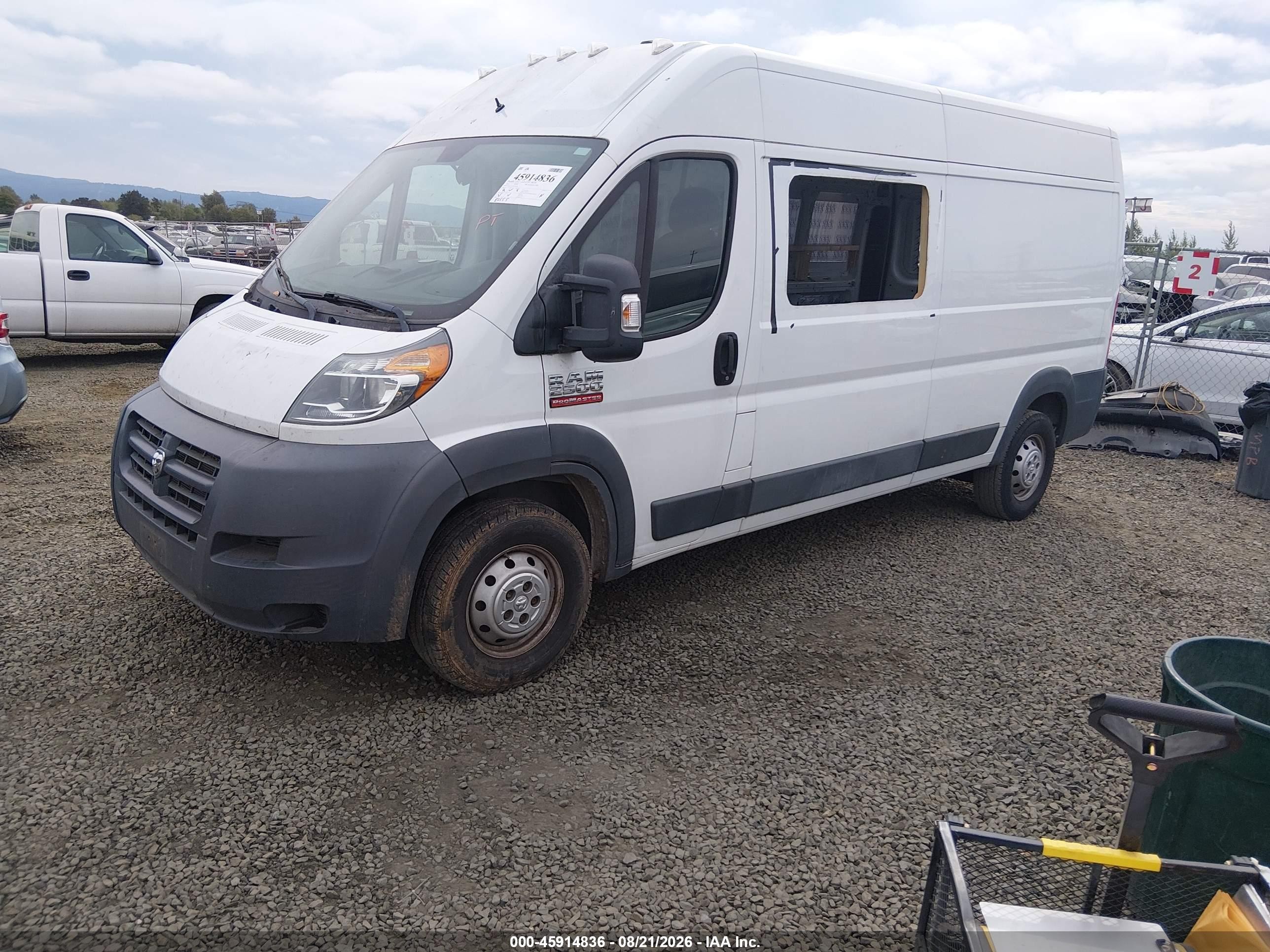2015 Ram Promaster 2500 High Roof Белый vin: 3C6TRVDD2FE510466