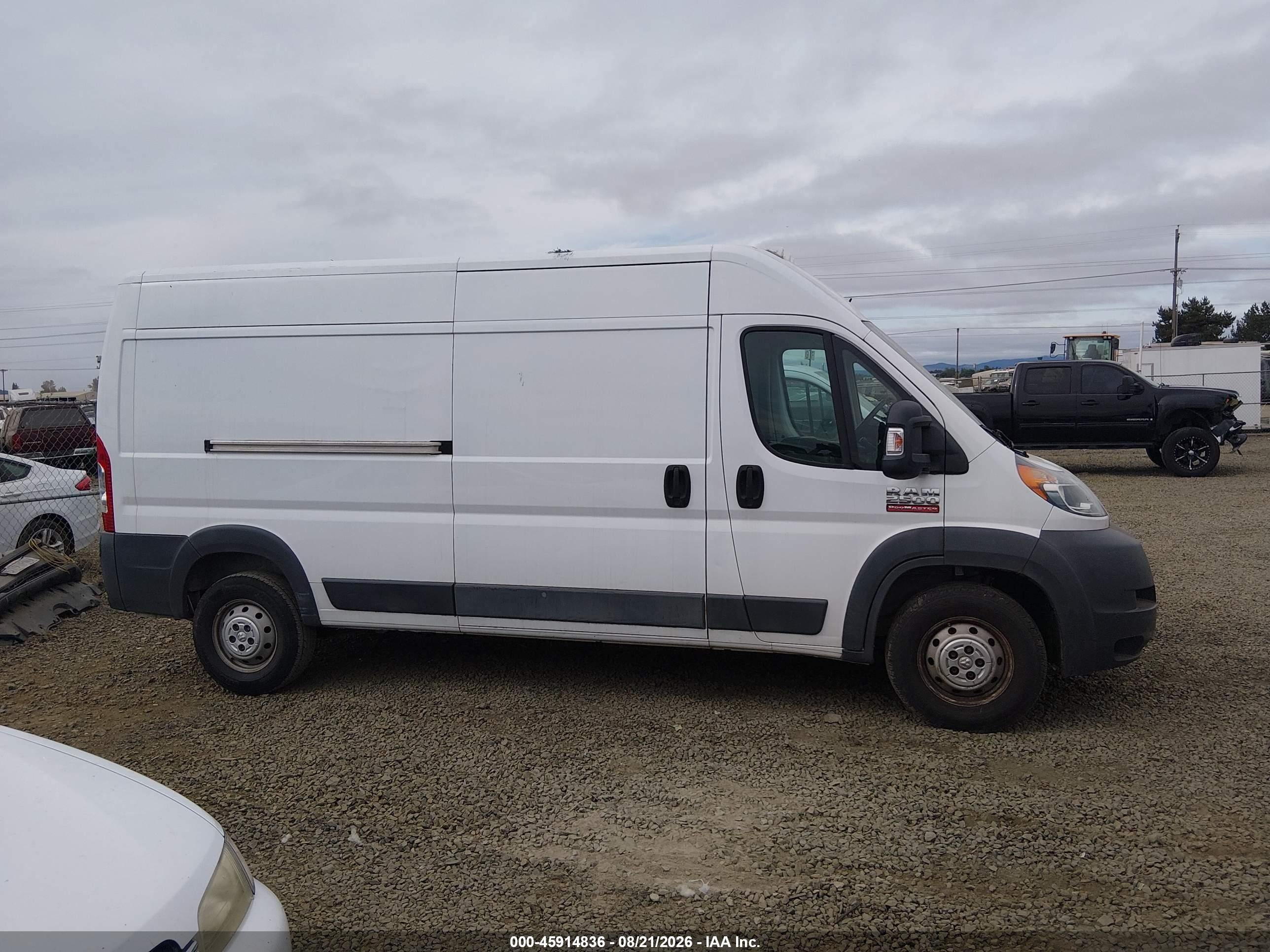 2015 Ram Promaster 2500 High Roof Белый vin: 3C6TRVDD2FE510466