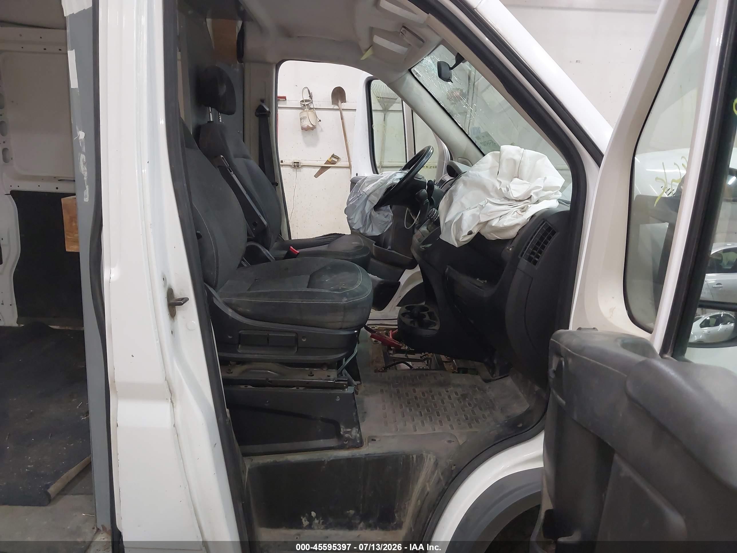 2014 Ram Promaster 2500 High Roof White vin: 3C6TRVDG4EE123927