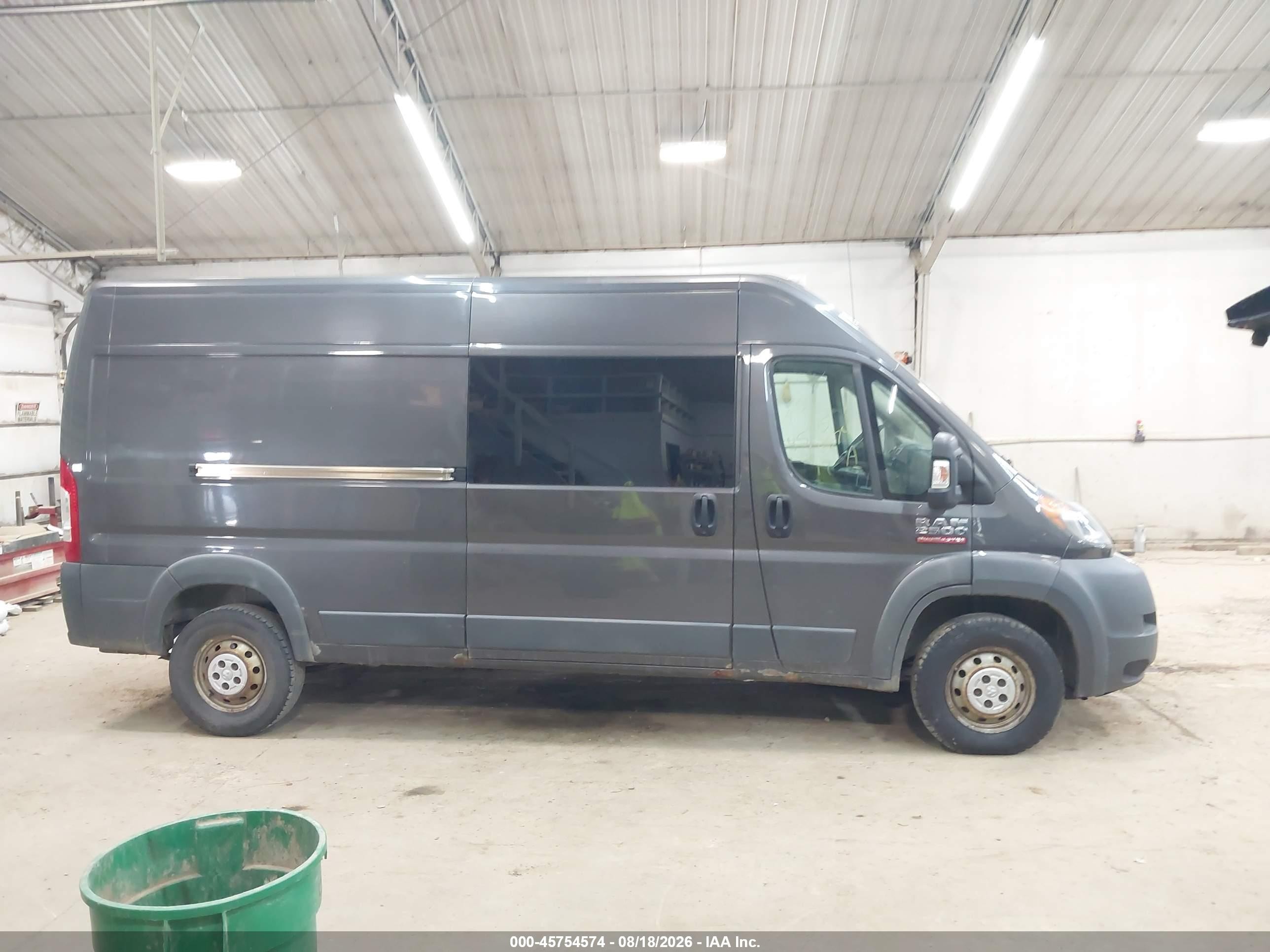 2017 Ram Promaster 2500 High Roof 159 Wb Серый vin: 3C6TRVDG5HE522737