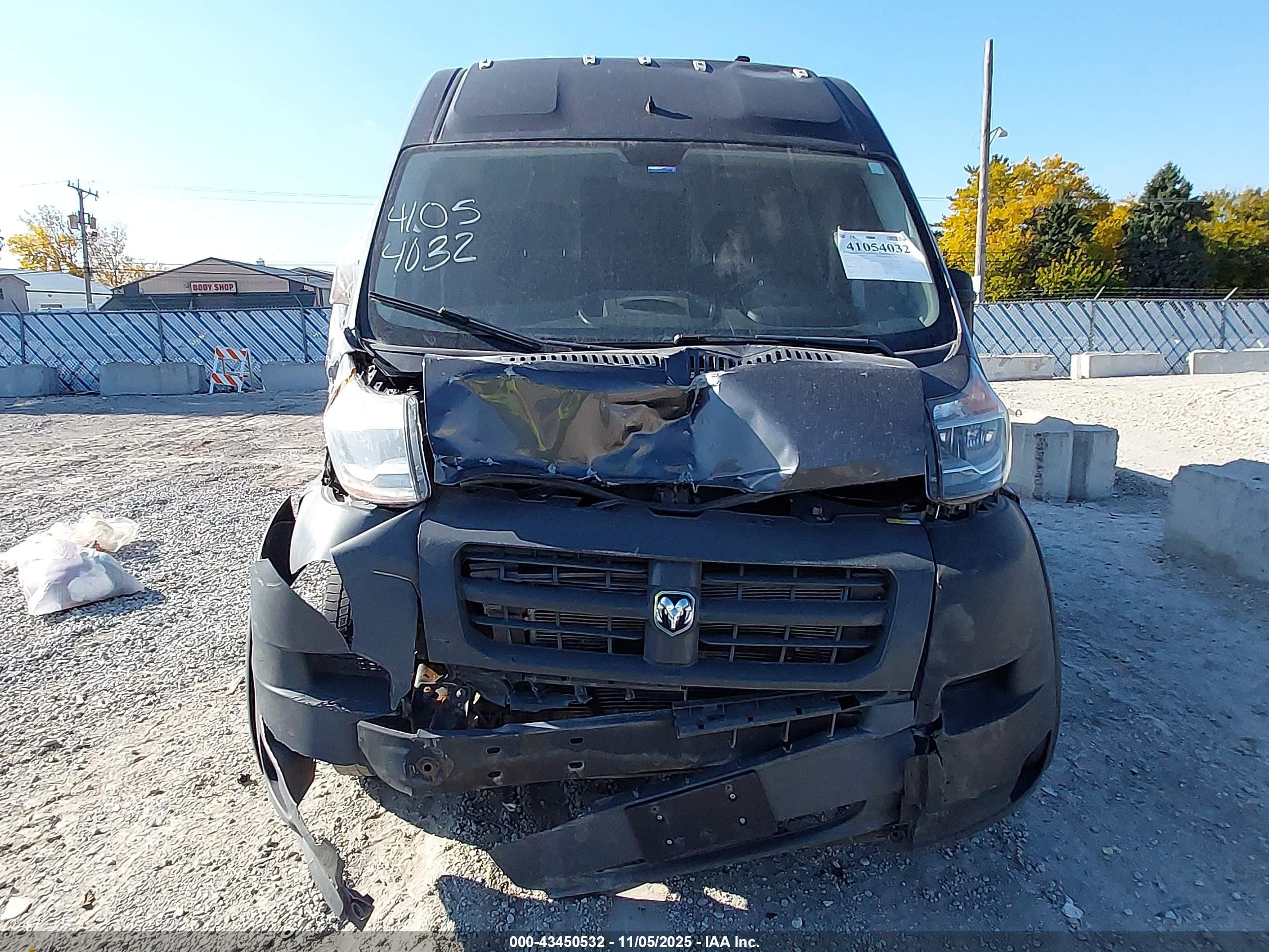 2015 Ram Promaster 2500 High Roof Серый vin: 3C6TRVDGXFE501833