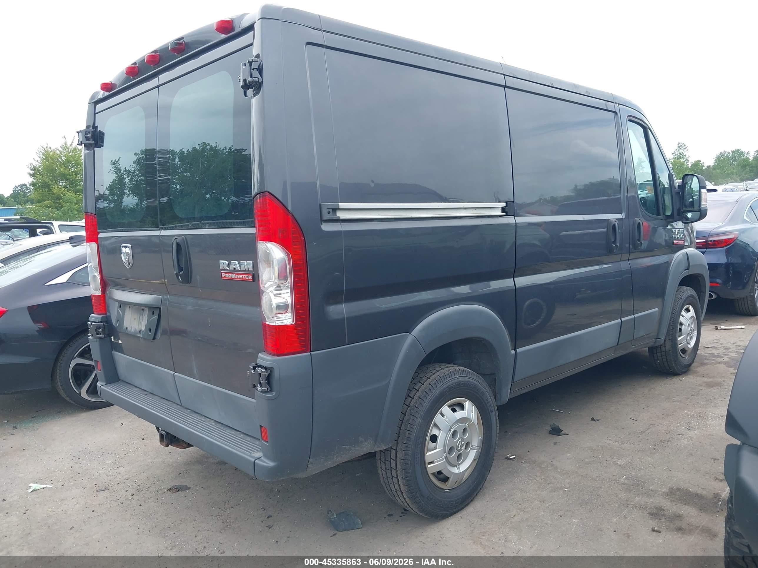 2014 Ram Promaster 1500 Low Roof Серый vin: 3C6TRVNG7EE116565