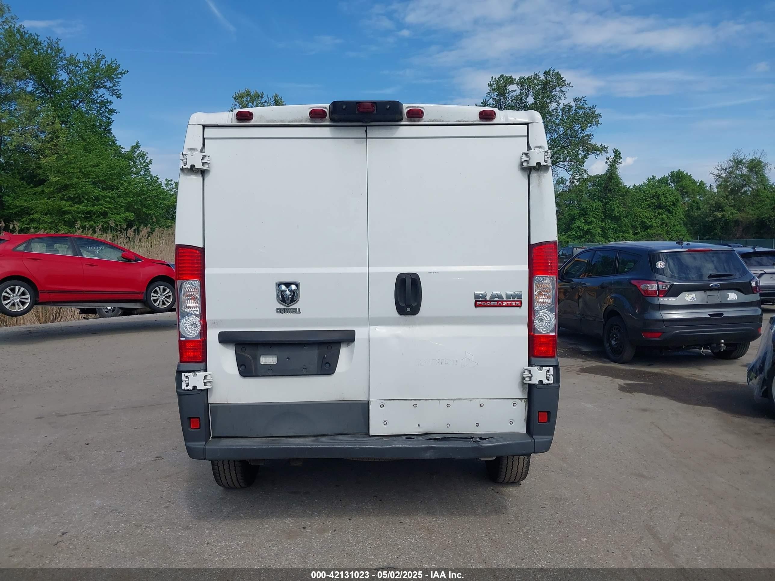 2017 Ram Promaster 1500 Low Roof 118 Wb Белый vin: 3C6TRVNG7HE532572