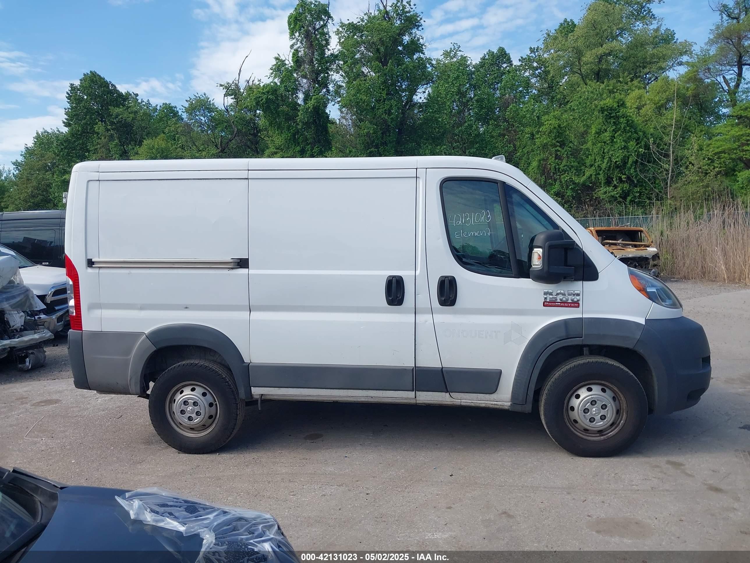 2017 Ram Promaster 1500 Low Roof 118 Wb Белый vin: 3C6TRVNG7HE532572