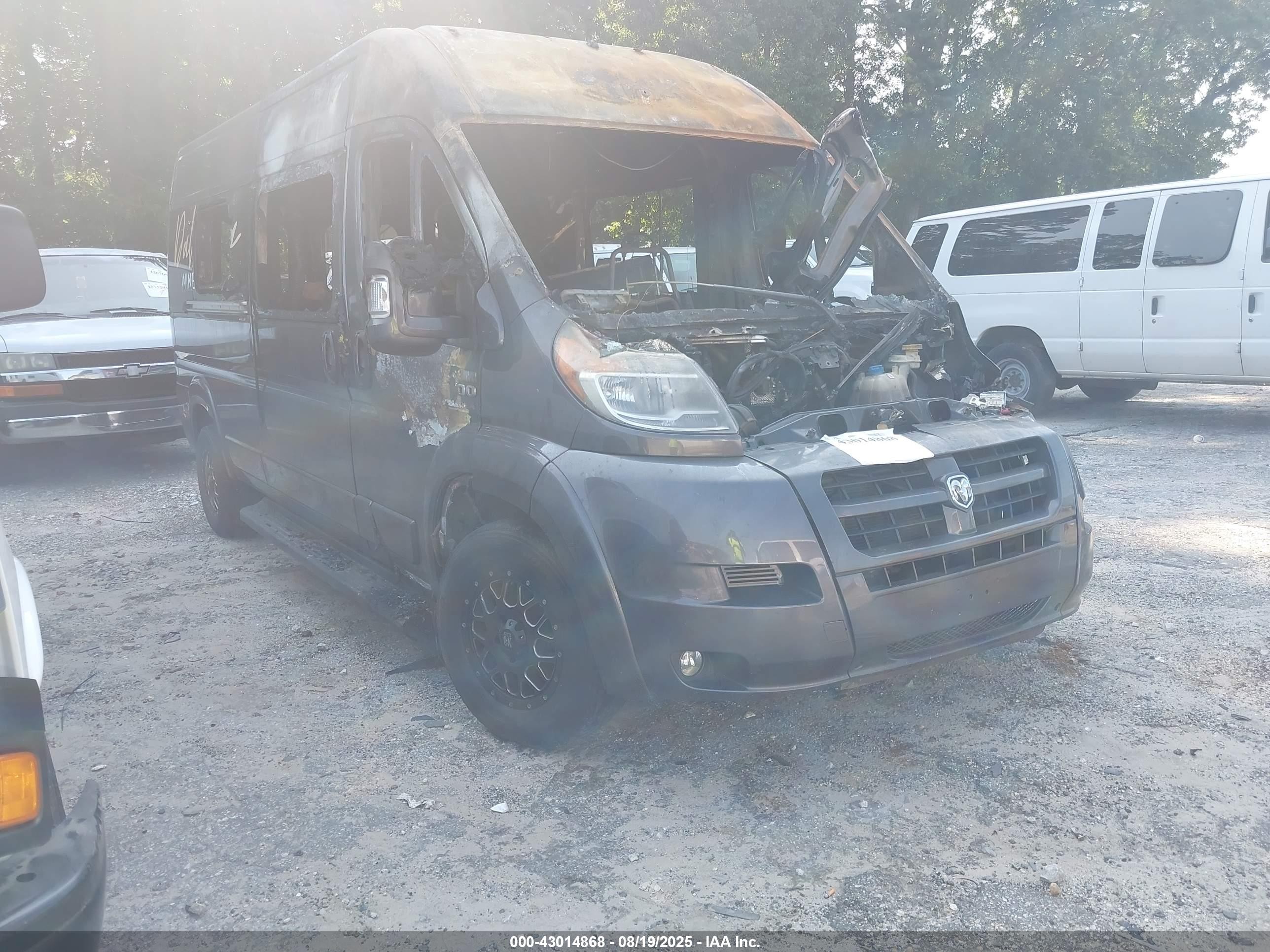 2015 Ram Promaster 2500 Window Van High Roof Gray vin: 3C6TRVPG4FE508692