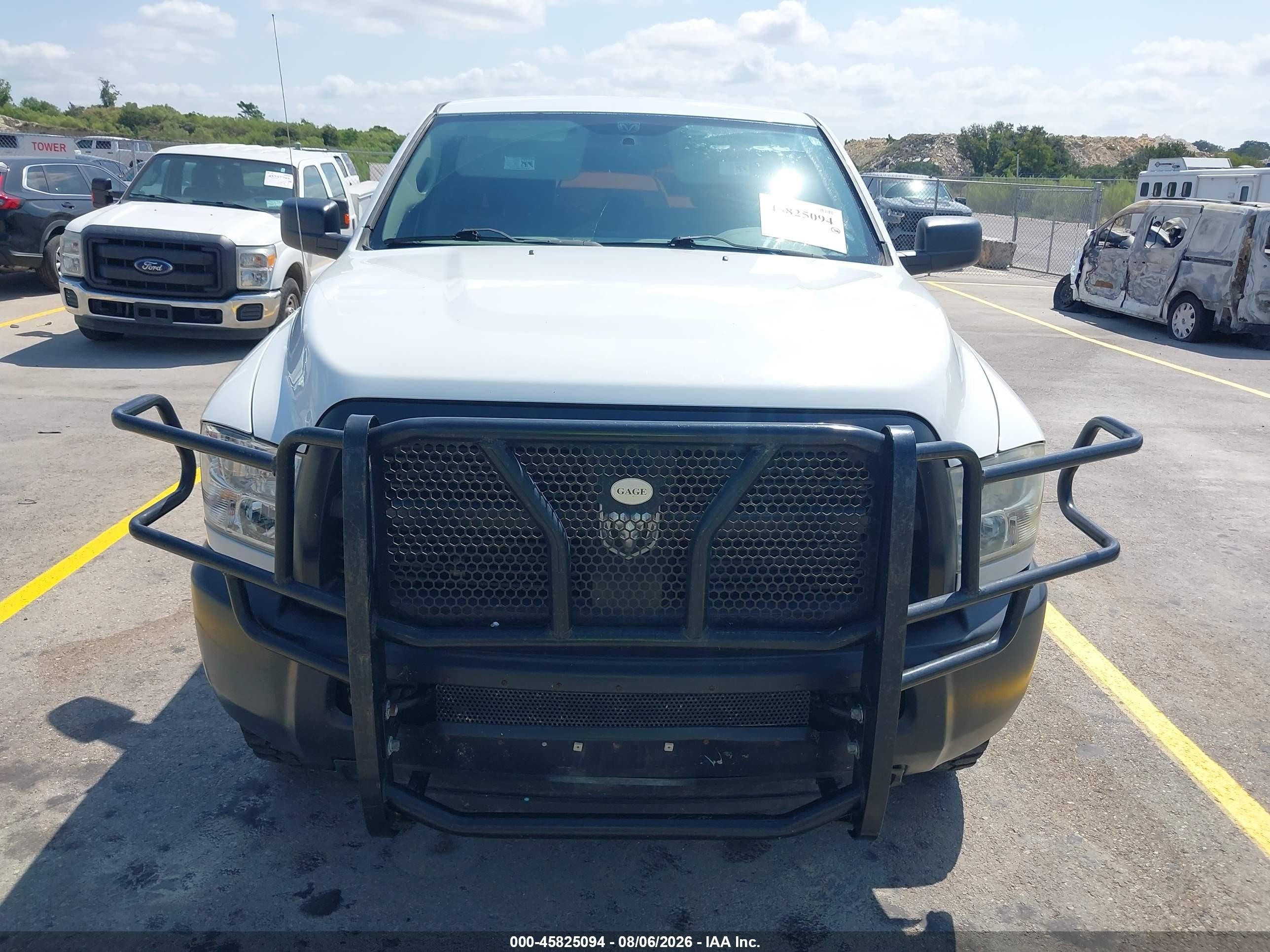 2012 Ram 2500 St White vin: 3C6UD5CL6CG269054